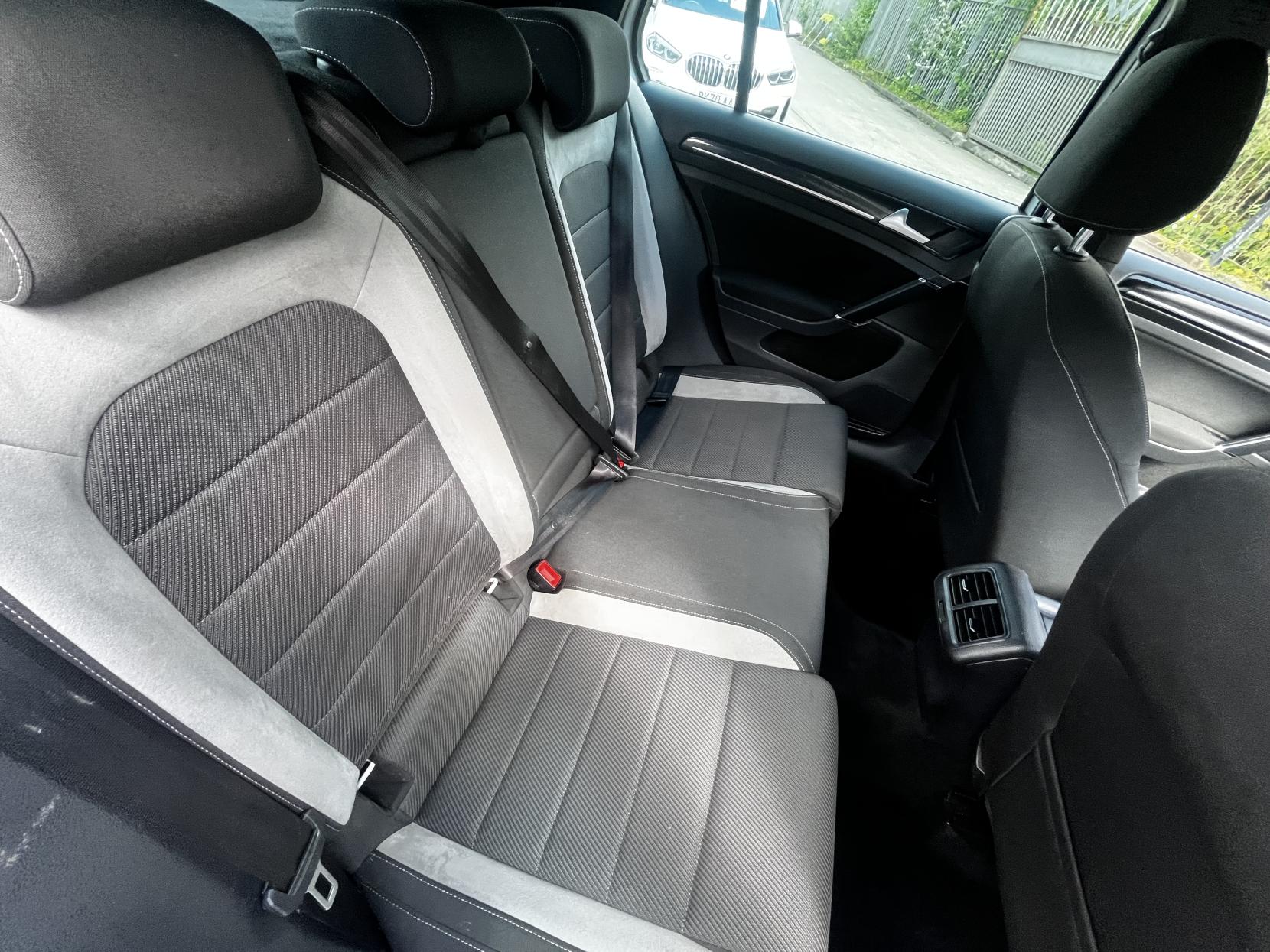 Volkswagen Golf 2.0 TDI BlueMotion Tech GTD Hatchback 5dr Diesel DSG Euro 6 (s/s) (184 ps)