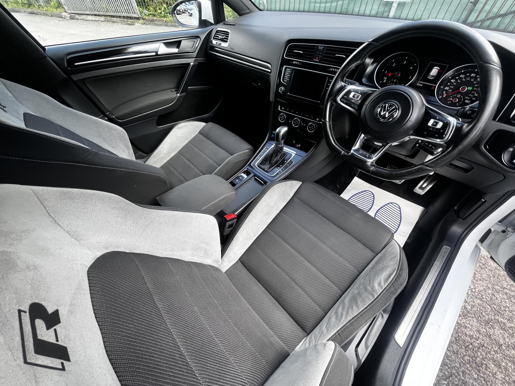 Volkswagen Golf 2.0 TDI BlueMotion Tech GTD Hatchback 5dr Diesel DSG Euro 6 (s/s) (184 ps)