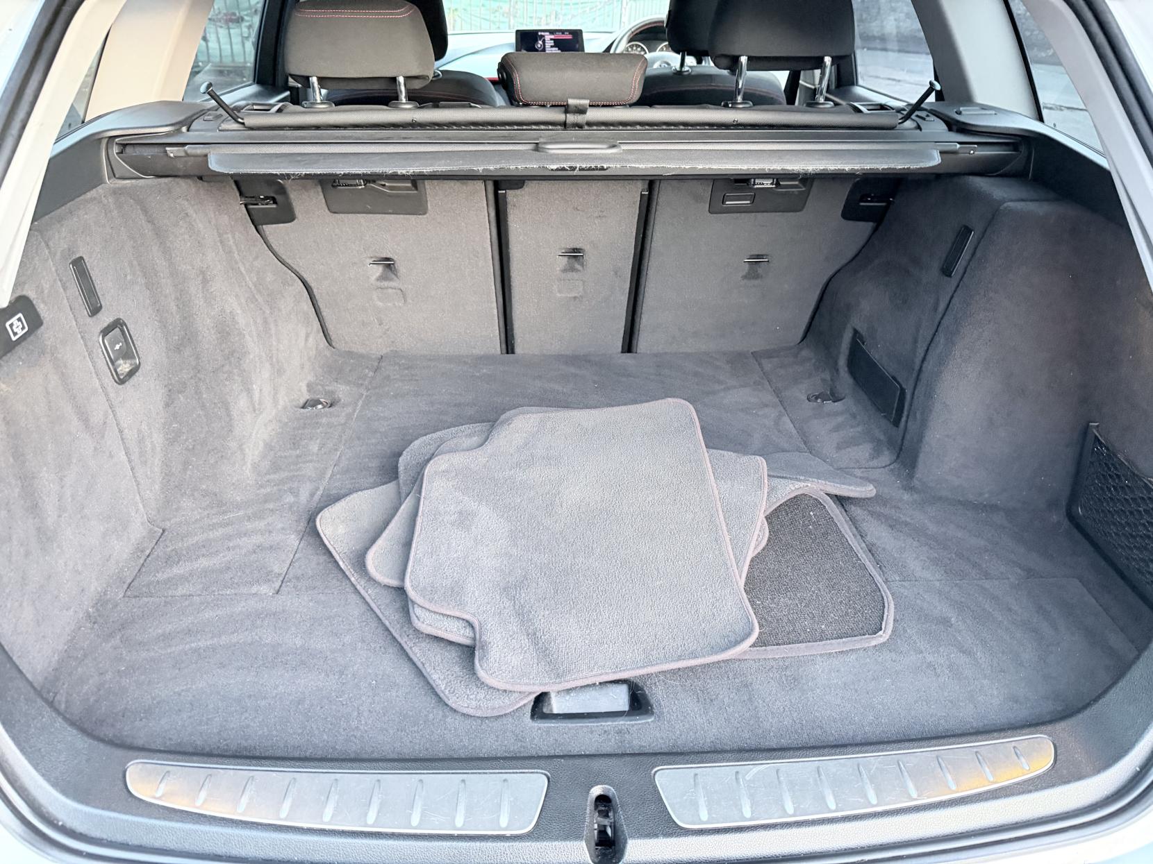 BMW 3 Series 2.0 320d Sport Touring 5dr Diesel Auto Euro 5 (s/s) (184 ps)