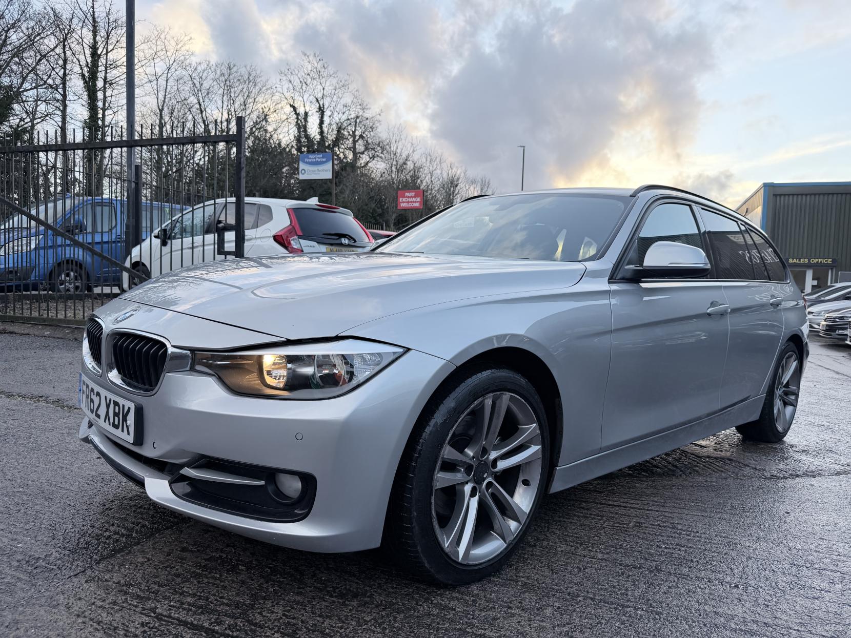 BMW 3 Series 2.0 320d Sport Touring 5dr Diesel Auto Euro 5 (s/s) (184 ps)