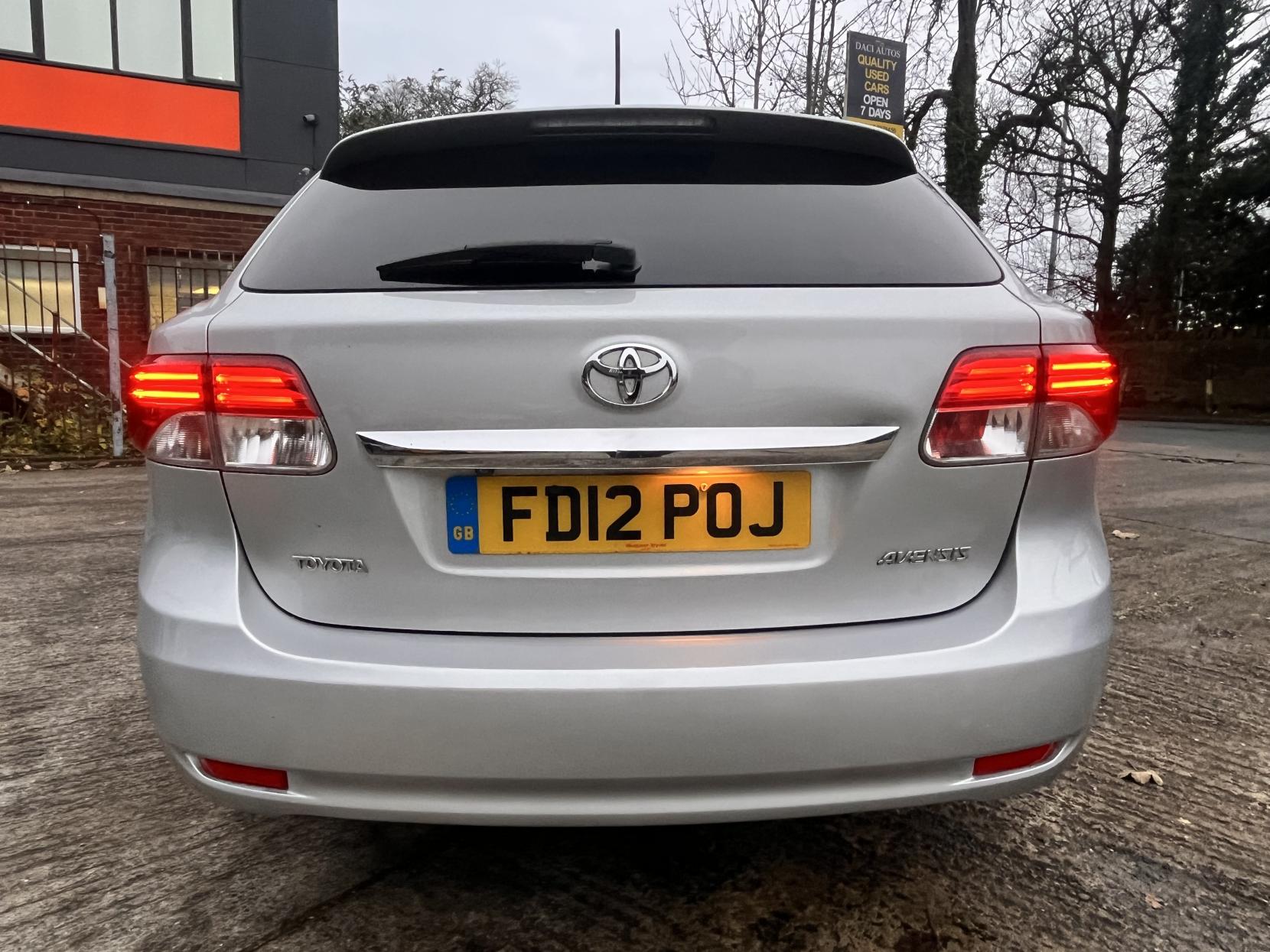 Toyota Avensis 1.8 V-Matic TR Tourer 5dr Petrol Manual Euro 5 (147 ps)