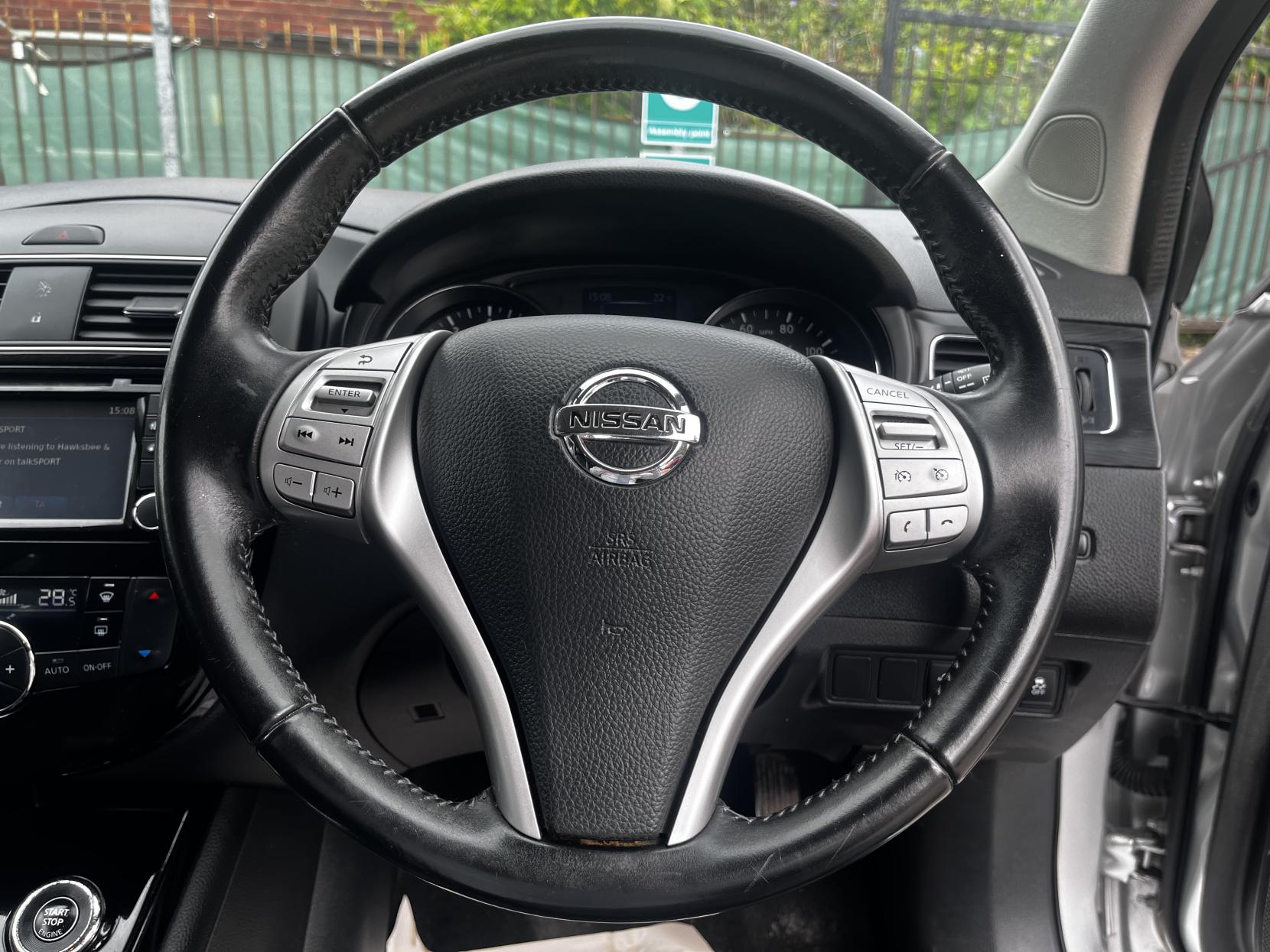 Nissan Pulsar 1.2 DIG-T N-Connecta Hatchback 5dr Petrol Manual Euro 6 (s/s) (115 ps)
