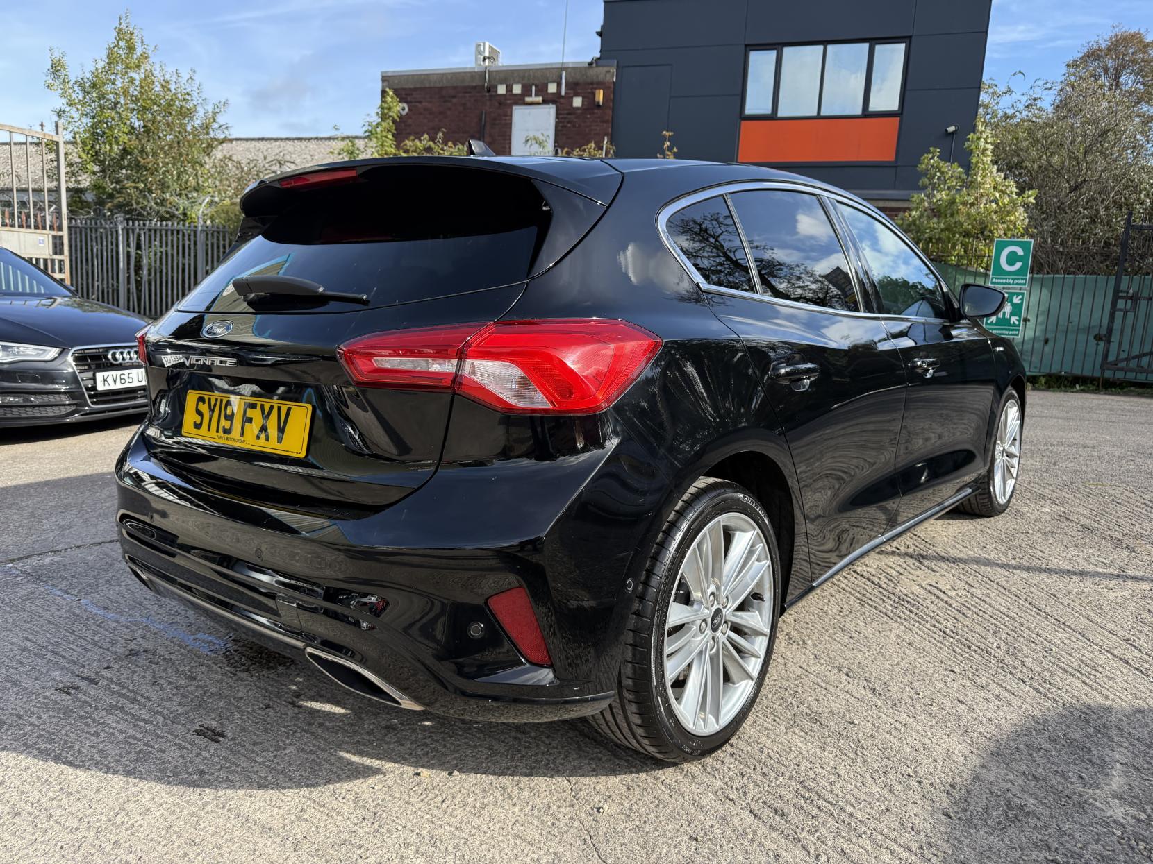 Ford Focus 1.0T EcoBoost Vignale Hatchback 5dr Petrol Auto Euro 6 (s/s) (125 ps)