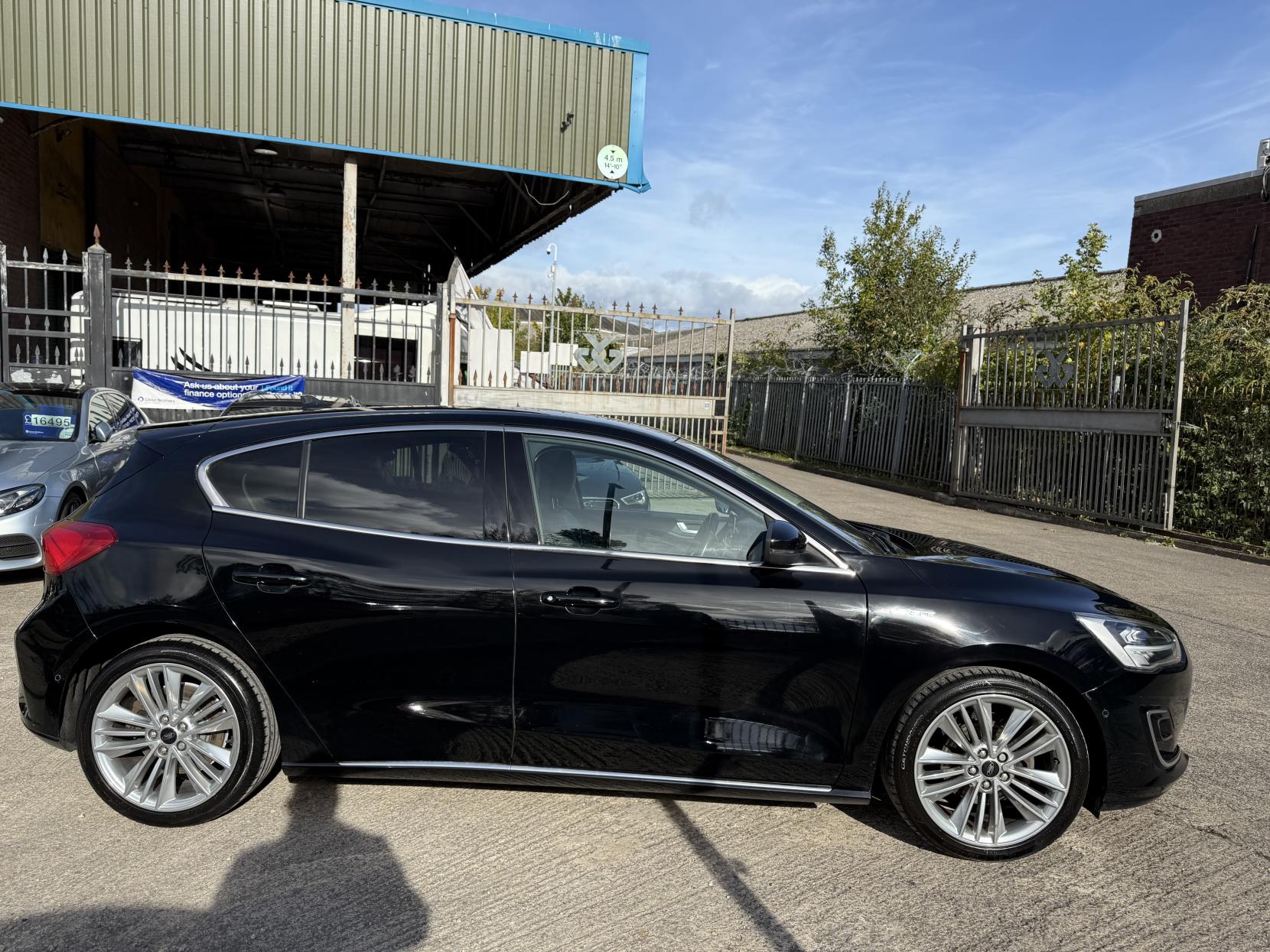 Ford Focus 1.0T EcoBoost Vignale Hatchback 5dr Petrol Auto Euro 6 (s/s) (125 ps)
