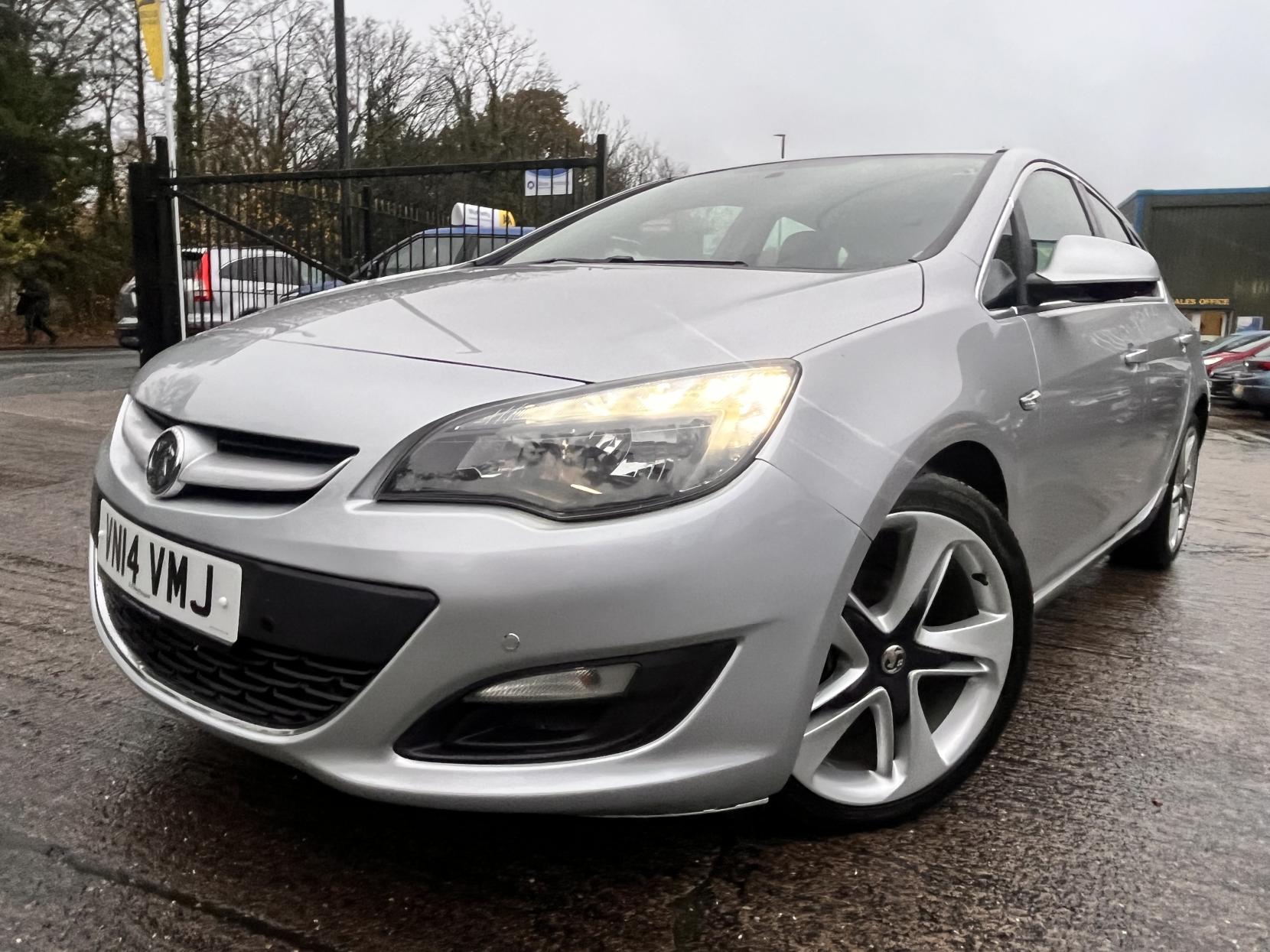 Vauxhall Astra 1.4T 16v Limited Edition Hatchback 5dr Petrol Manual Euro 5 (140 ps)