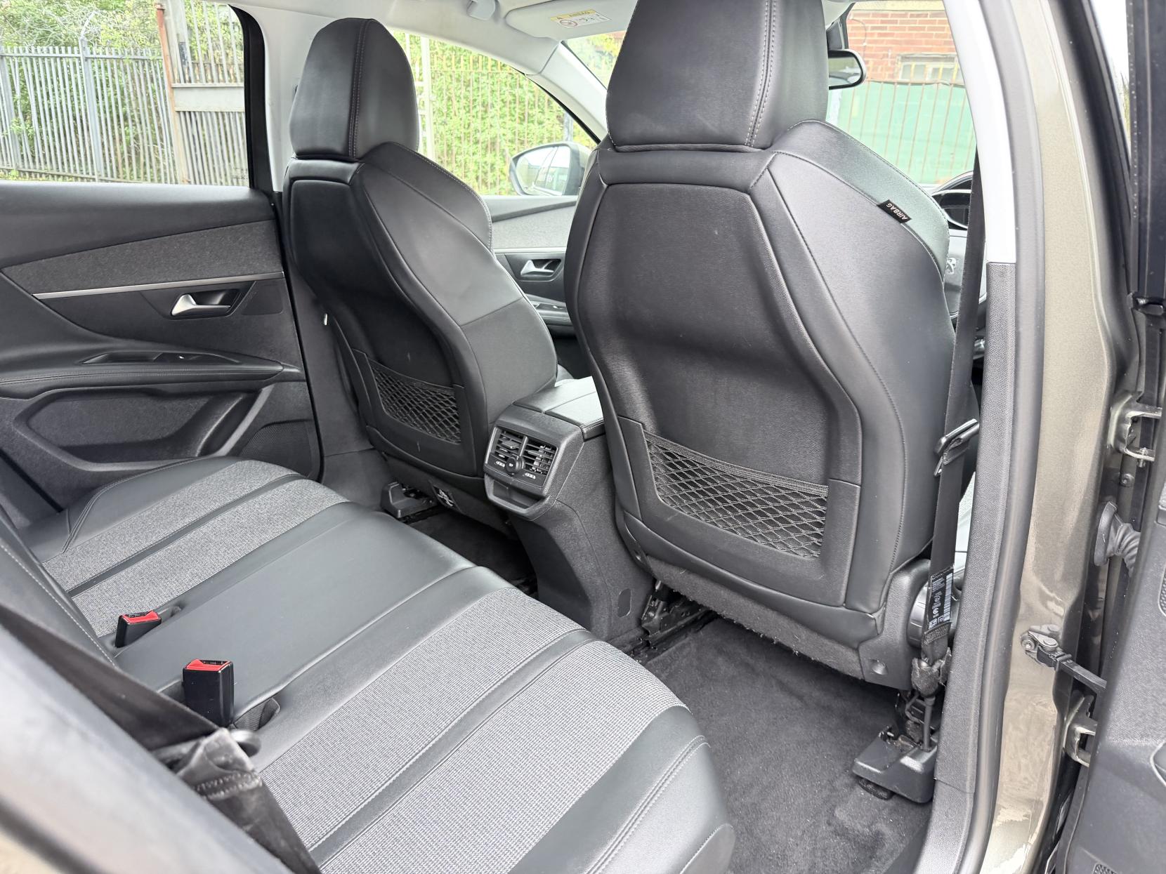 Peugeot 3008 1.5 BlueHDi Allure SUV 5dr Diesel Manual Euro 6 (s/s) (130 ps)