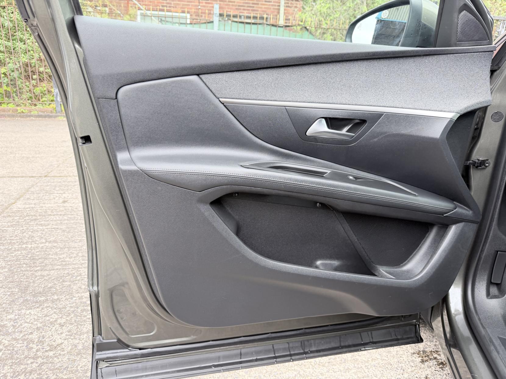 Peugeot 3008 1.5 BlueHDi Allure SUV 5dr Diesel Manual Euro 6 (s/s) (130 ps)