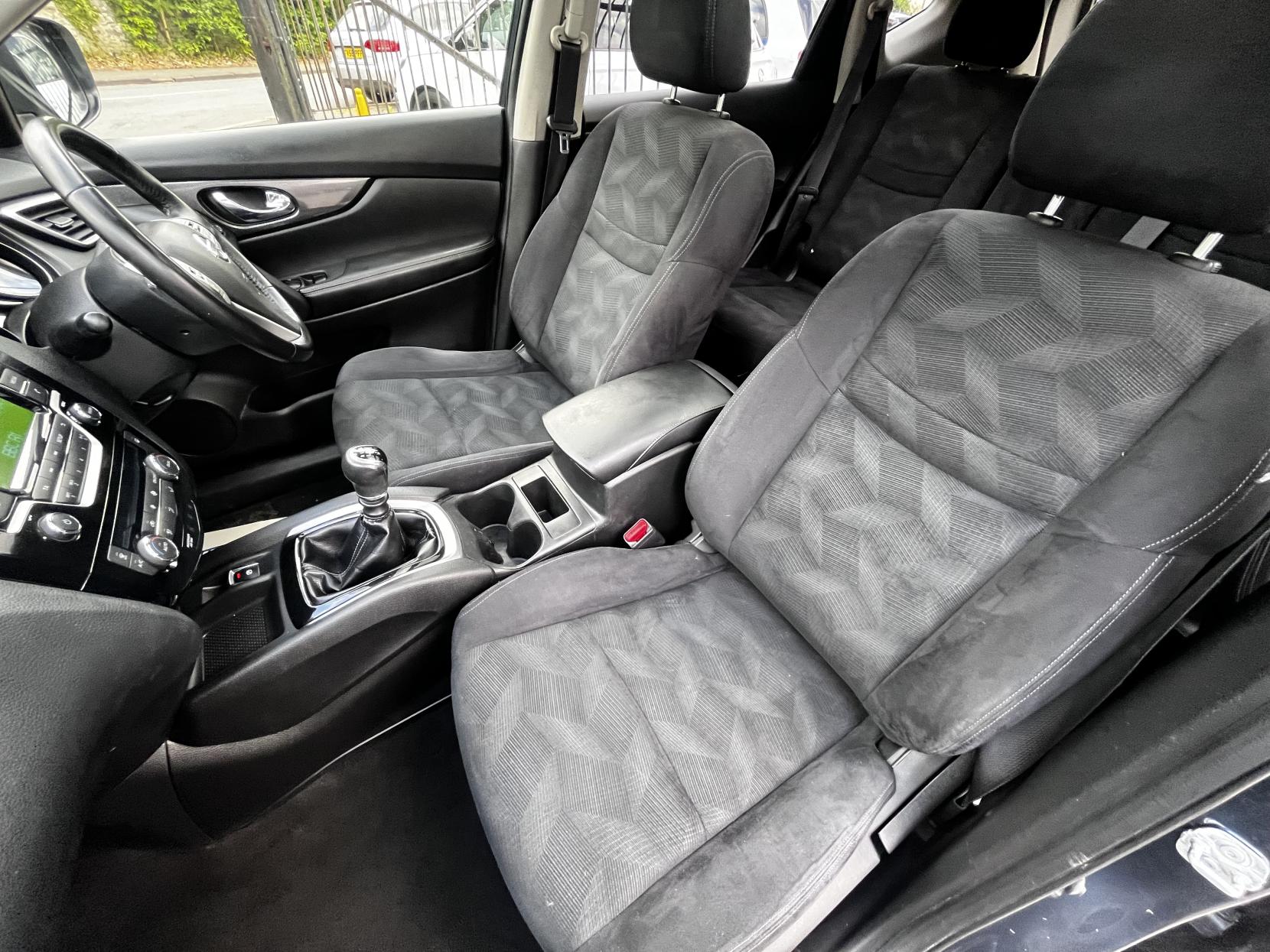 Nissan X-Trail 1.6 DIG-T Acenta SUV 5dr Petrol Manual Euro 6 (s/s) (163 ps)