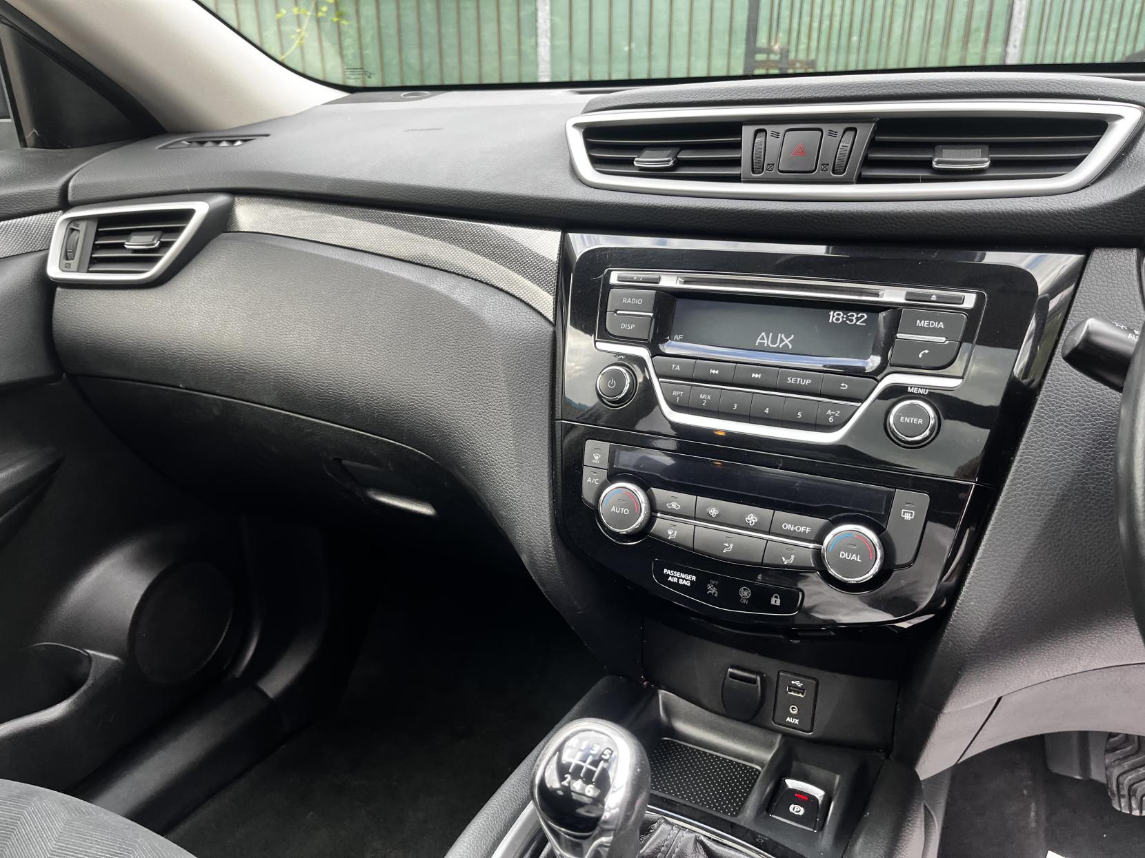 Nissan X-Trail 1.6 DIG-T Acenta SUV 5dr Petrol Manual Euro 6 (s/s) (163 ps)