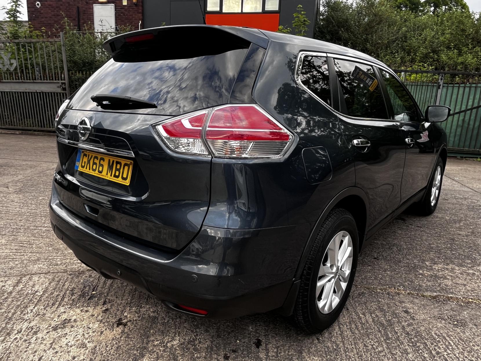 Nissan X-Trail 1.6 DIG-T Acenta SUV 5dr Petrol Manual Euro 6 (s/s) (163 ps)