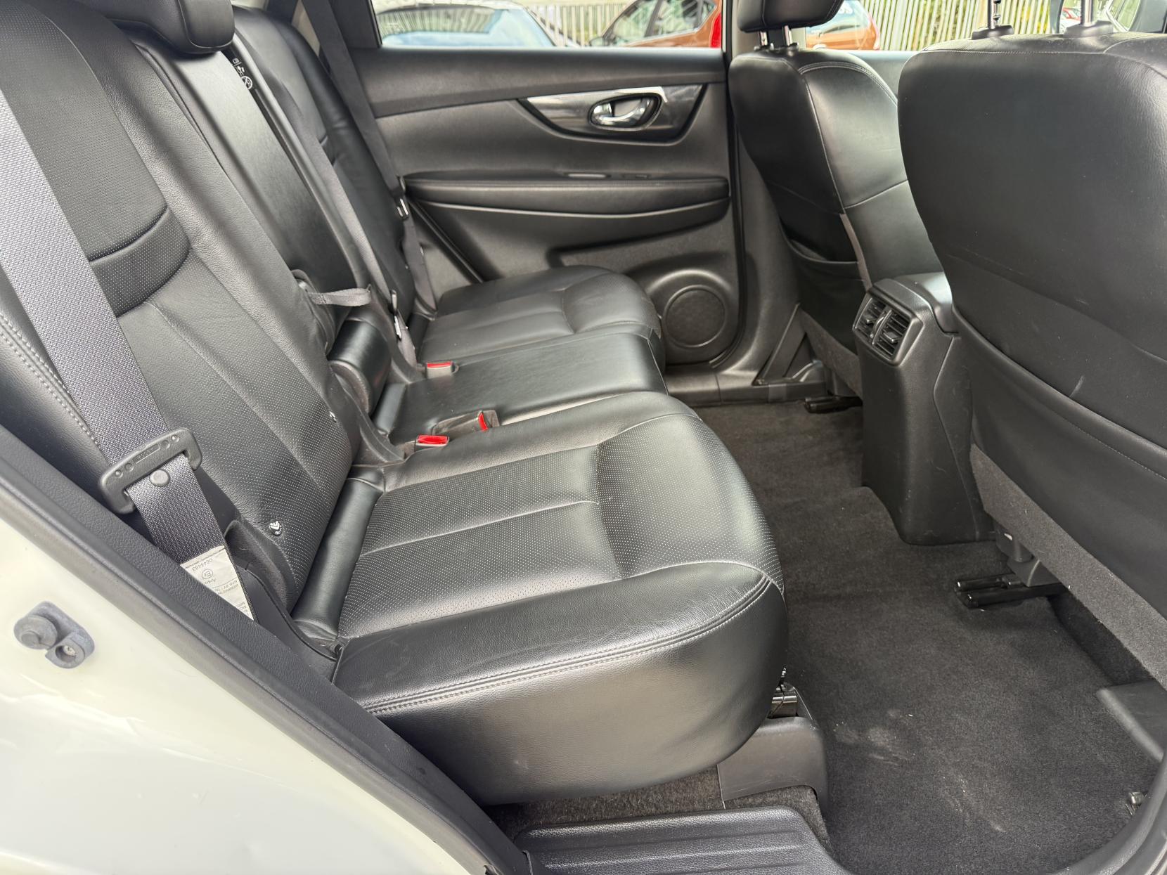 Nissan X-Trail 1.6 dCi Tekna SUV 5dr Diesel Manual Euro 6 (s/s) (130 ps)