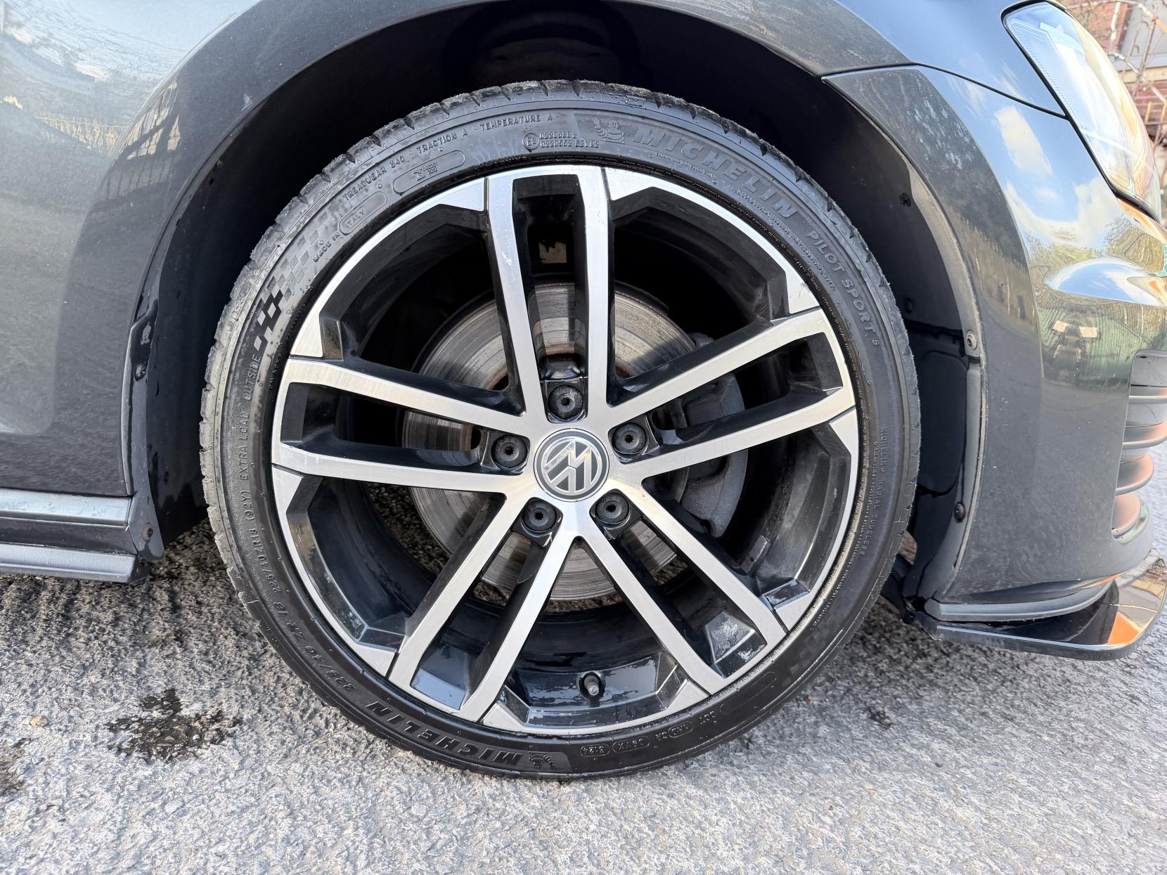 Volkswagen Golf 2.0 TDI BlueMotion Tech GTD Hatchback 5dr Diesel Manual Euro 6 (s/s) (184 ps)