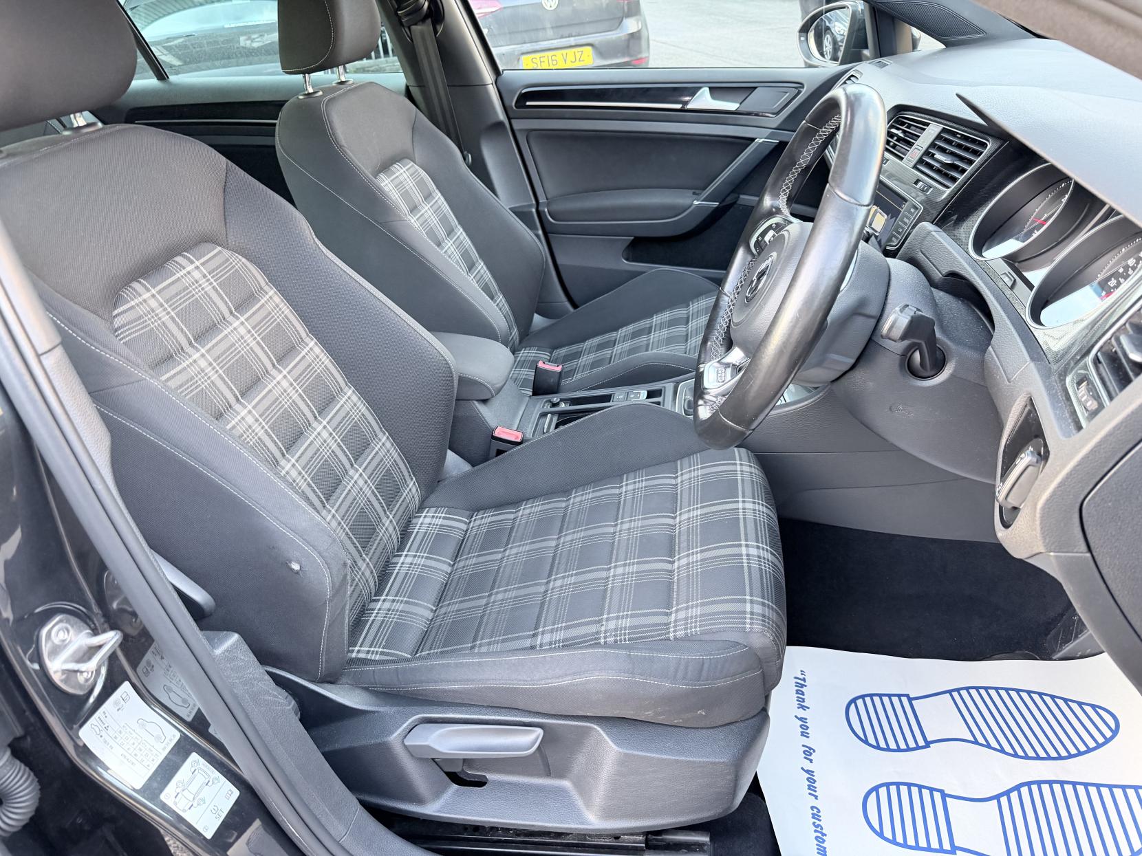 Volkswagen Golf 2.0 TDI BlueMotion Tech GTD Hatchback 5dr Diesel Manual Euro 6 (s/s) (184 ps)