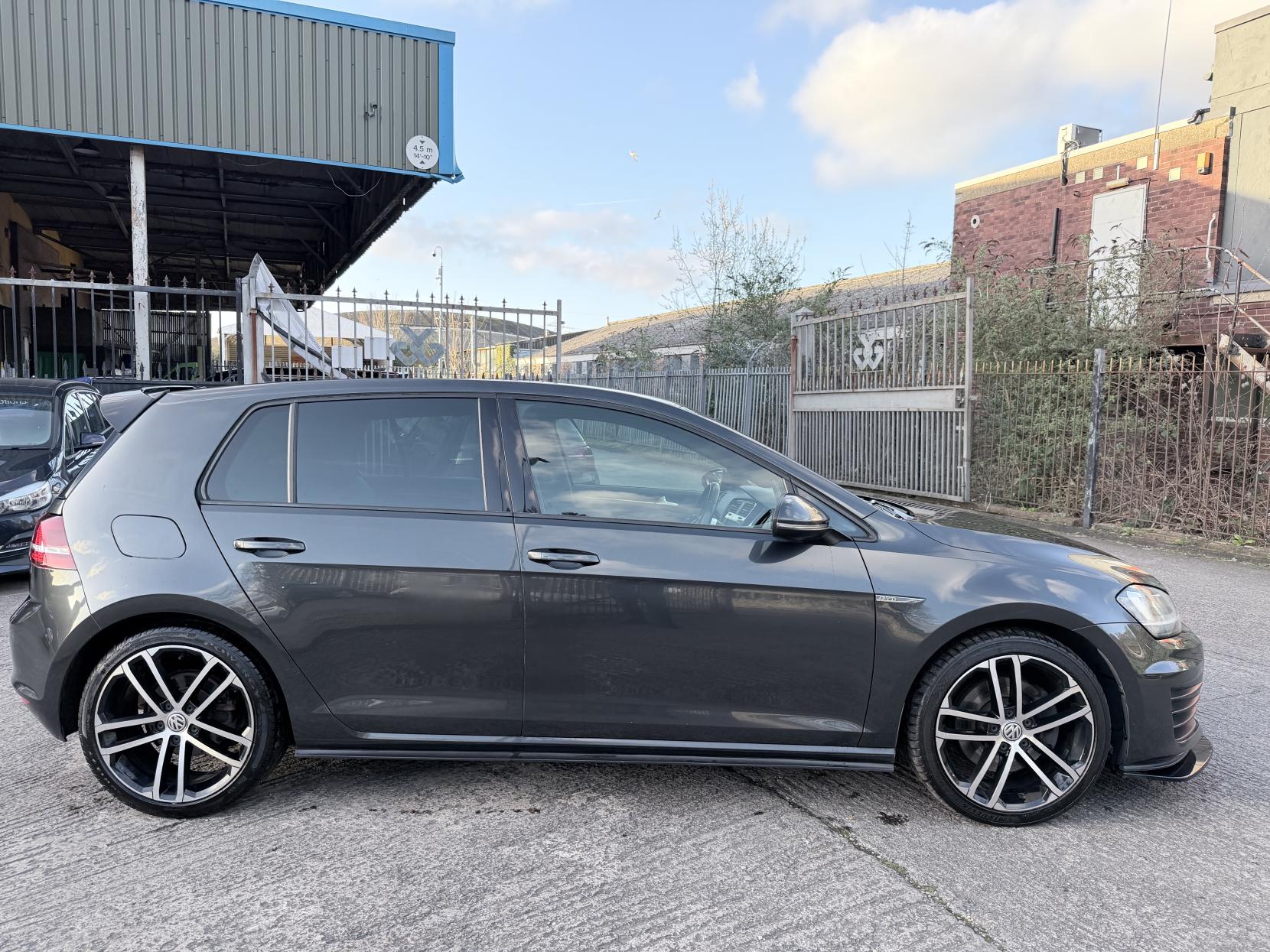 Volkswagen Golf 2.0 TDI BlueMotion Tech GTD Hatchback 5dr Diesel Manual Euro 6 (s/s) (184 ps)