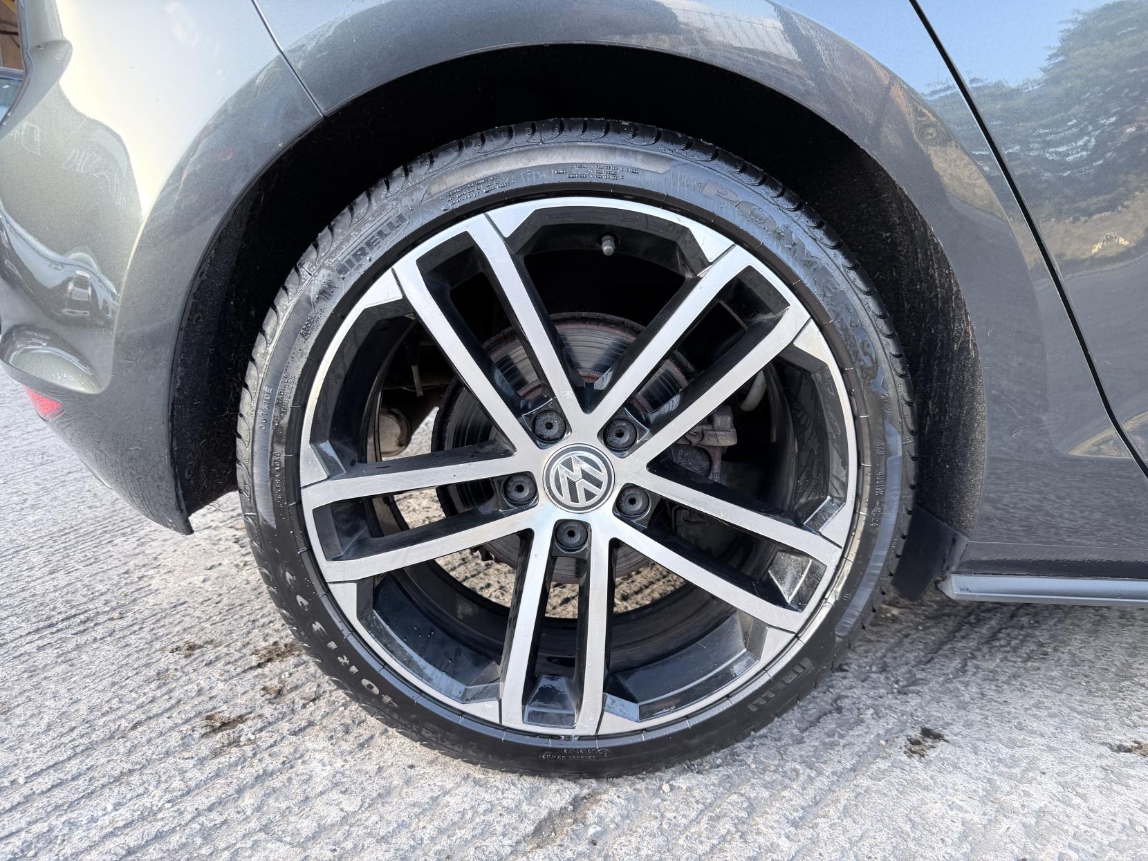 Volkswagen Golf 2.0 TDI BlueMotion Tech GTD Hatchback 5dr Diesel Manual Euro 6 (s/s) (184 ps)