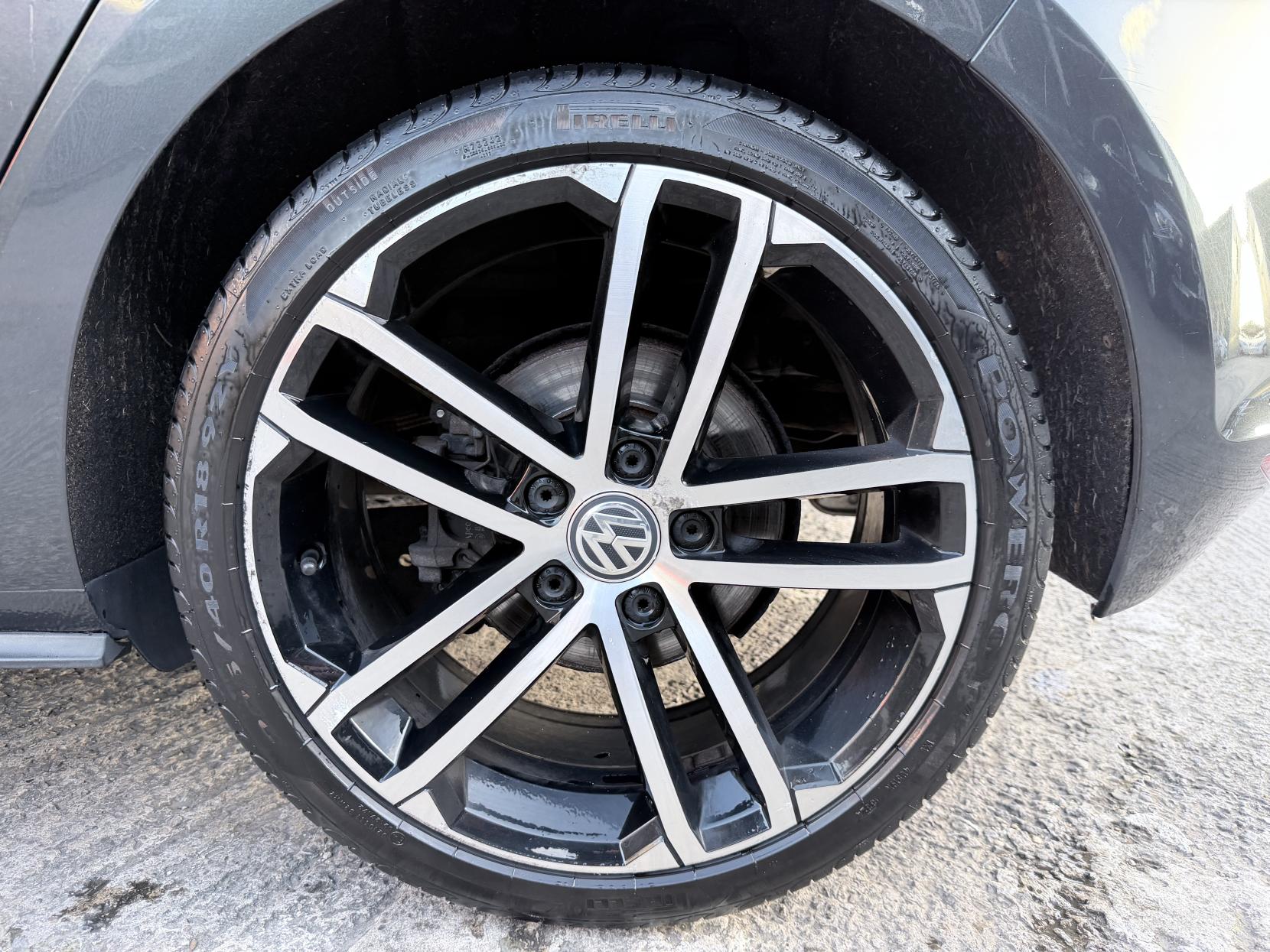 Volkswagen Golf 2.0 TDI BlueMotion Tech GTD Hatchback 5dr Diesel Manual Euro 6 (s/s) (184 ps)