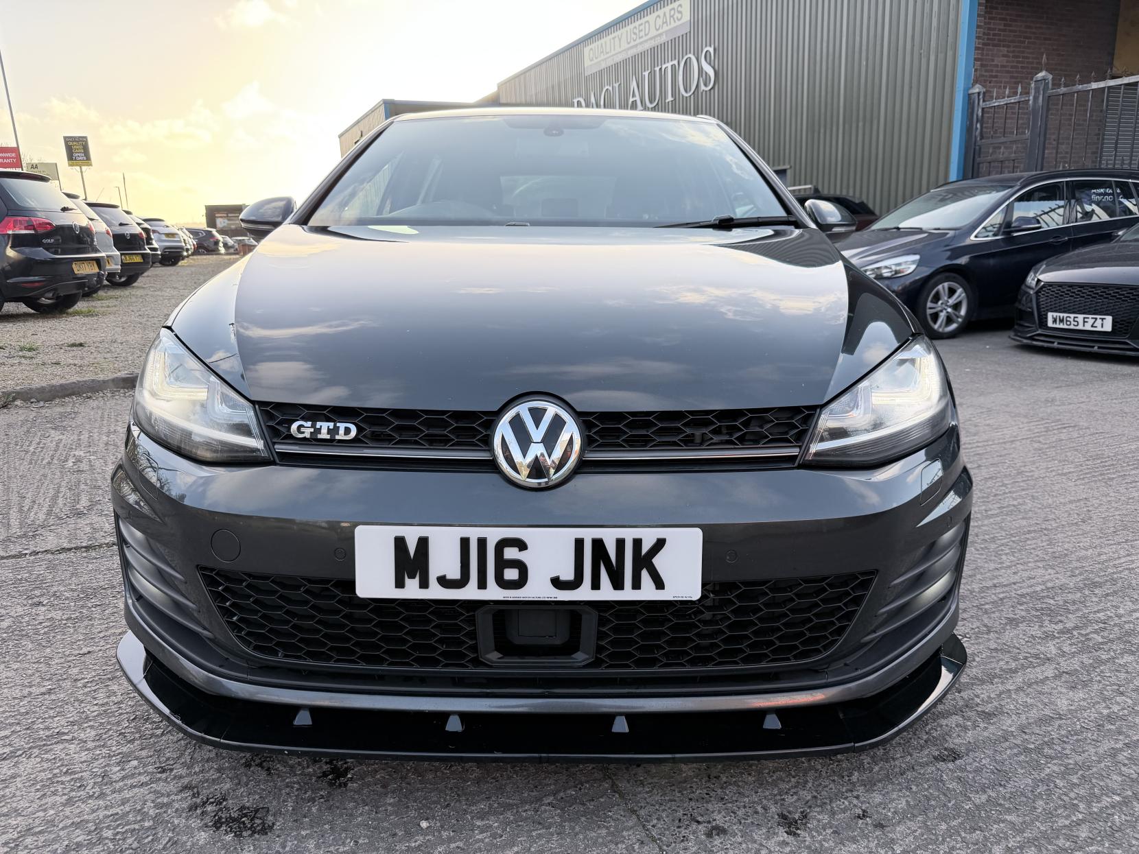 Volkswagen Golf 2.0 TDI BlueMotion Tech GTD Hatchback 5dr Diesel Manual Euro 6 (s/s) (184 ps)