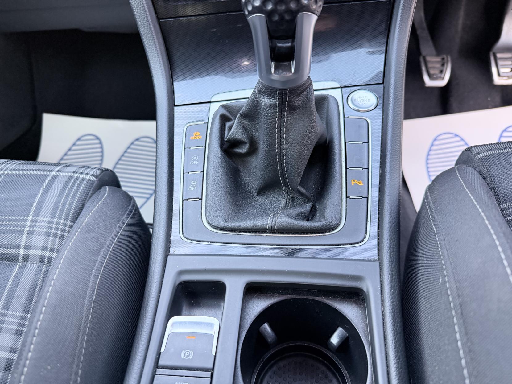 Volkswagen Golf 2.0 TDI BlueMotion Tech GTD Hatchback 5dr Diesel Manual Euro 6 (s/s) (184 ps)