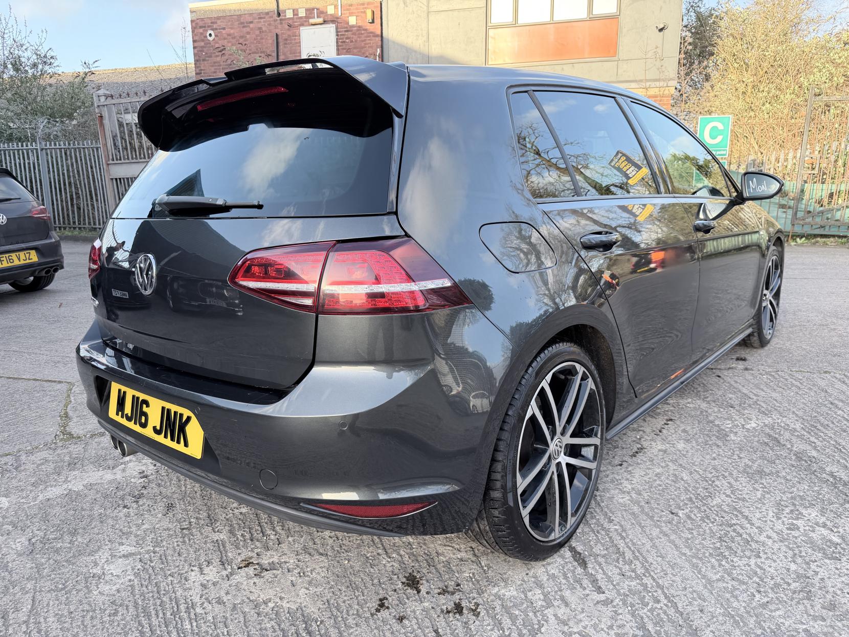 Volkswagen Golf 2.0 TDI BlueMotion Tech GTD Hatchback 5dr Diesel Manual Euro 6 (s/s) (184 ps)