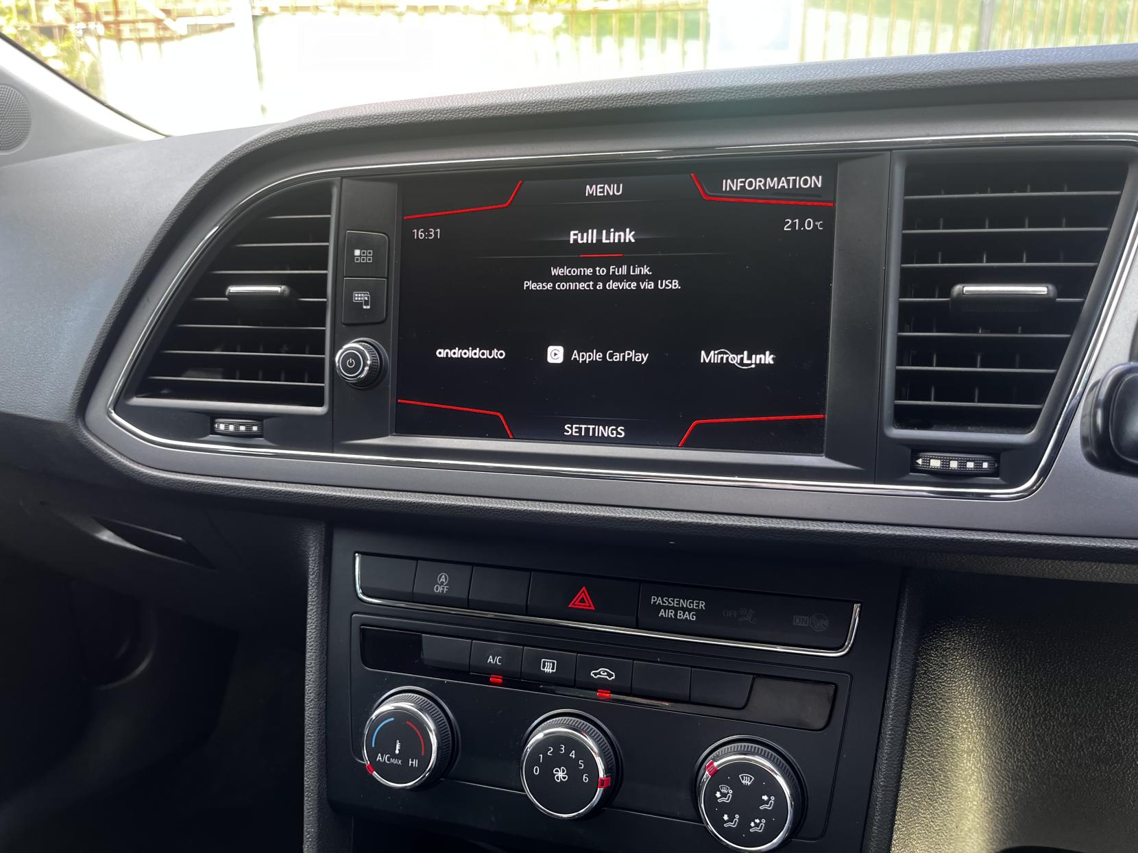 SEAT Leon 1.2 TSI SE Dynamic Technology Hatchback 5dr Petrol Manual Euro 6 (s/s) (110 ps)