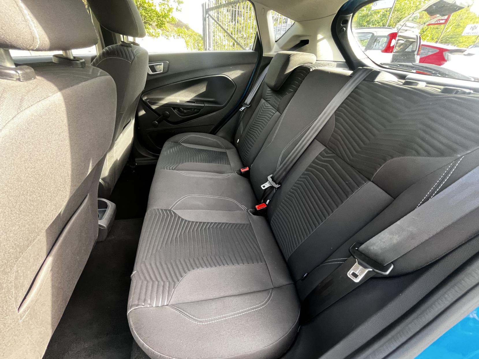 Ford Fiesta 1.0T EcoBoost Zetec Hatchback 5dr Petrol Manual Euro 5 (s/s) (100 ps)