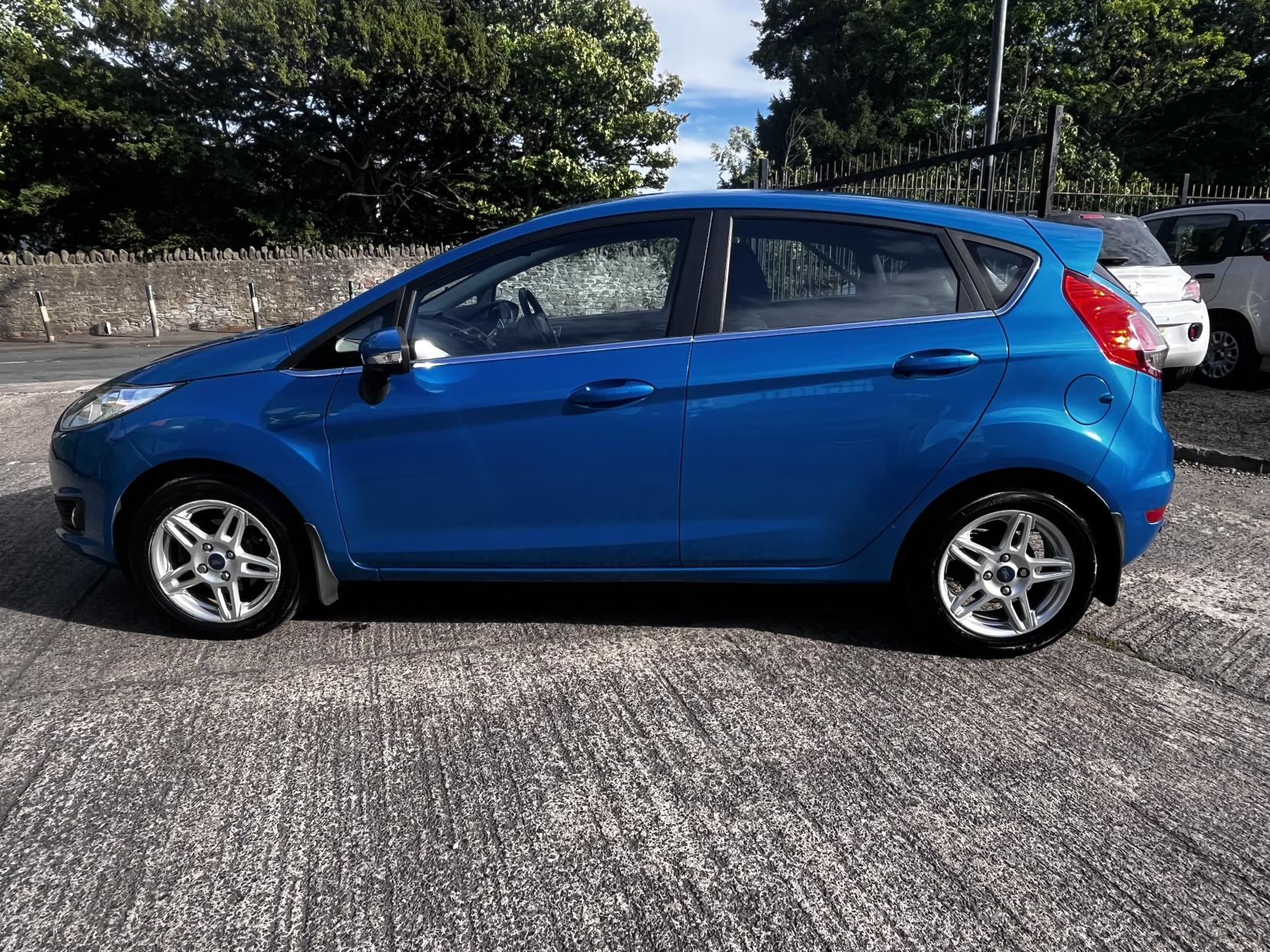 Ford Fiesta 1.0T EcoBoost Zetec Hatchback 5dr Petrol Manual Euro 5 (s/s) (100 ps)