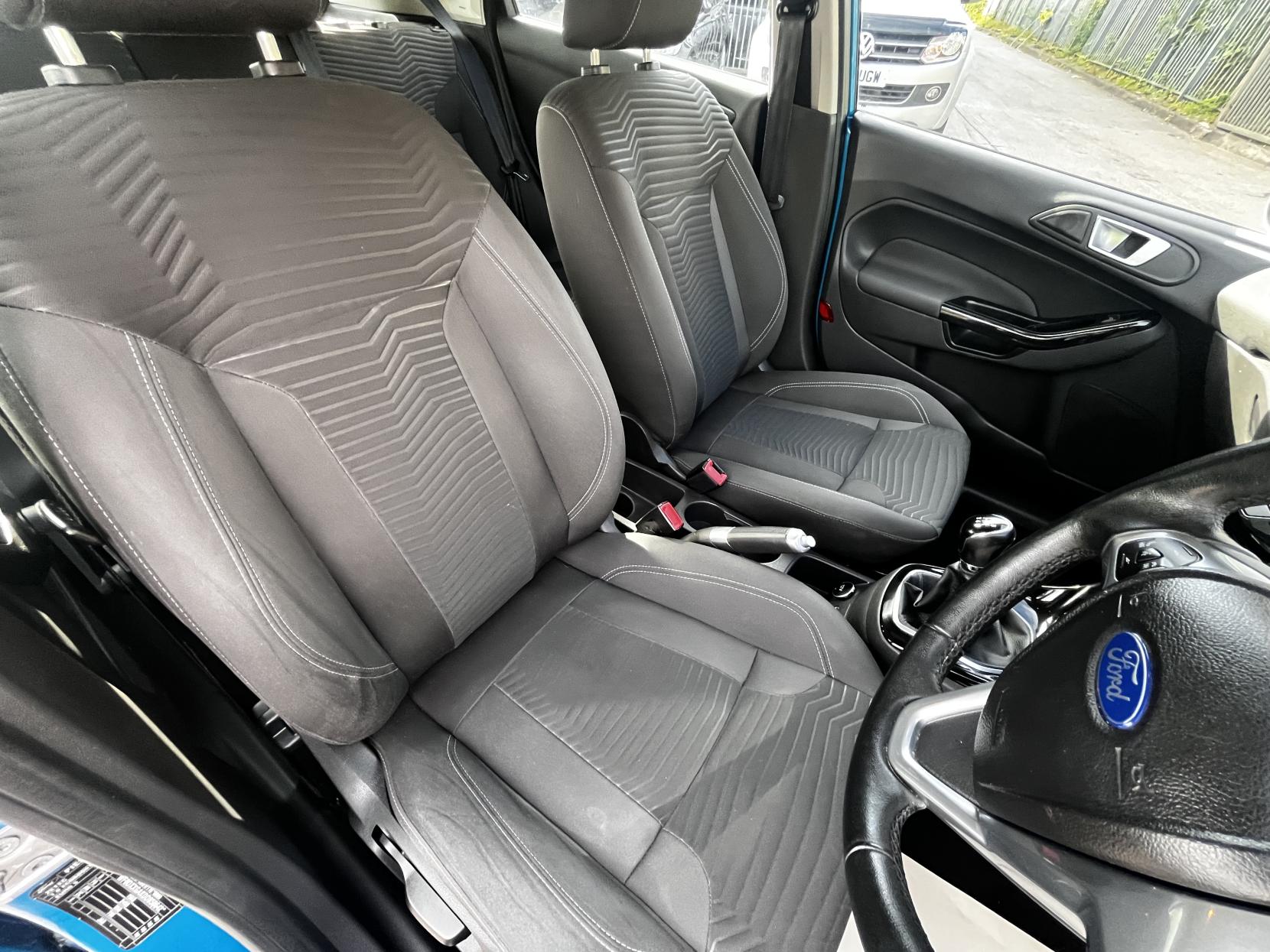 Ford Fiesta 1.0T EcoBoost Zetec Hatchback 5dr Petrol Manual Euro 5 (s/s) (100 ps)