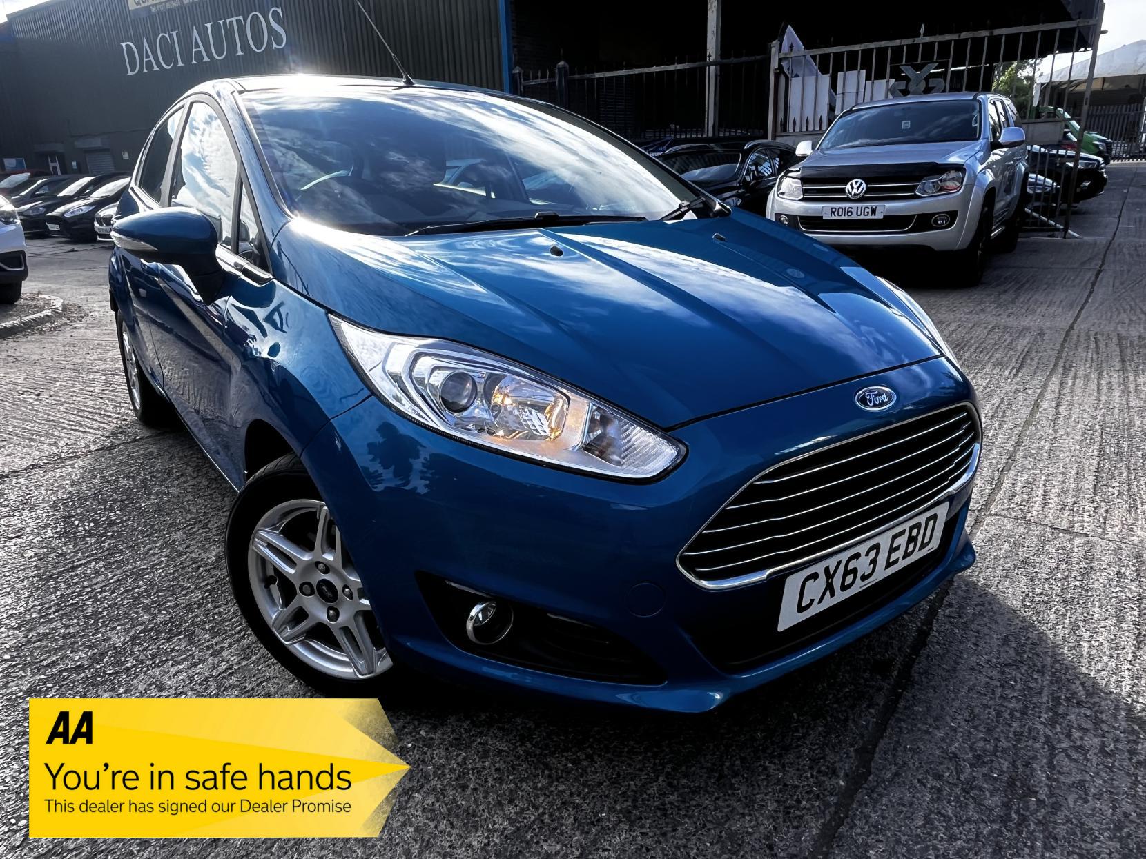 Ford Fiesta 1.0T EcoBoost Zetec Hatchback 5dr Petrol Manual Euro 5 (s/s) (100 ps)