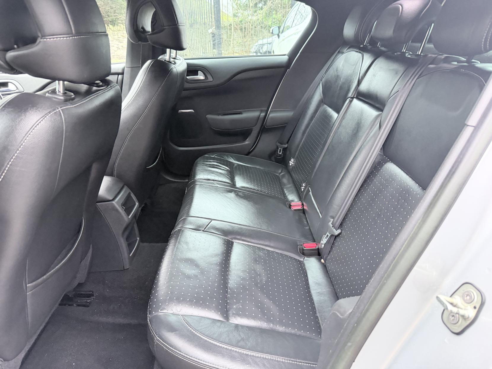 Citroen DS4 2.0 HDi DSport Hatchback 5dr Diesel Manual Euro 5 (160 ps)