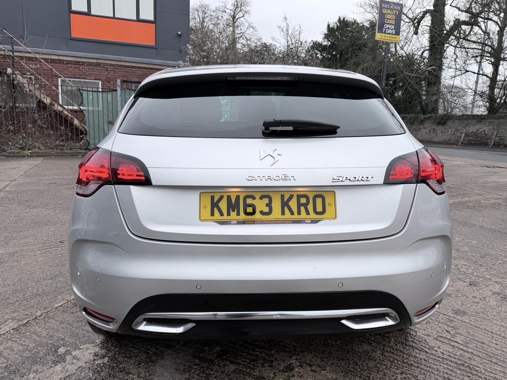 Citroen DS4 2.0 HDi DSport Hatchback 5dr Diesel Manual Euro 5 (160 ps)