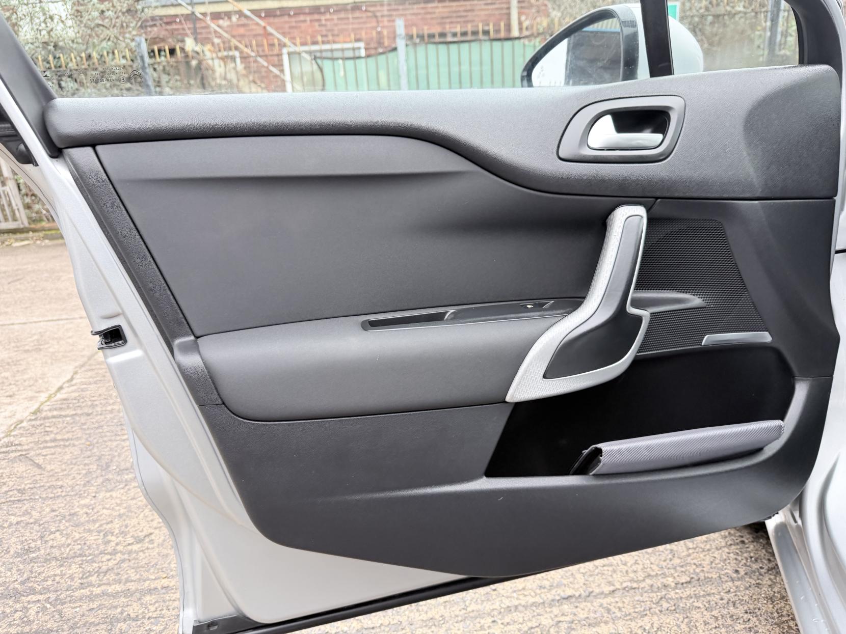 Citroen DS4 2.0 HDi DSport Hatchback 5dr Diesel Manual Euro 5 (160 ps)