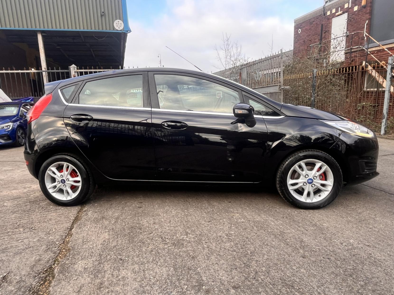 Ford Fiesta 1.0T EcoBoost Zetec Hatchback 5dr Petrol Manual Euro 6 (s/s) (100 ps)