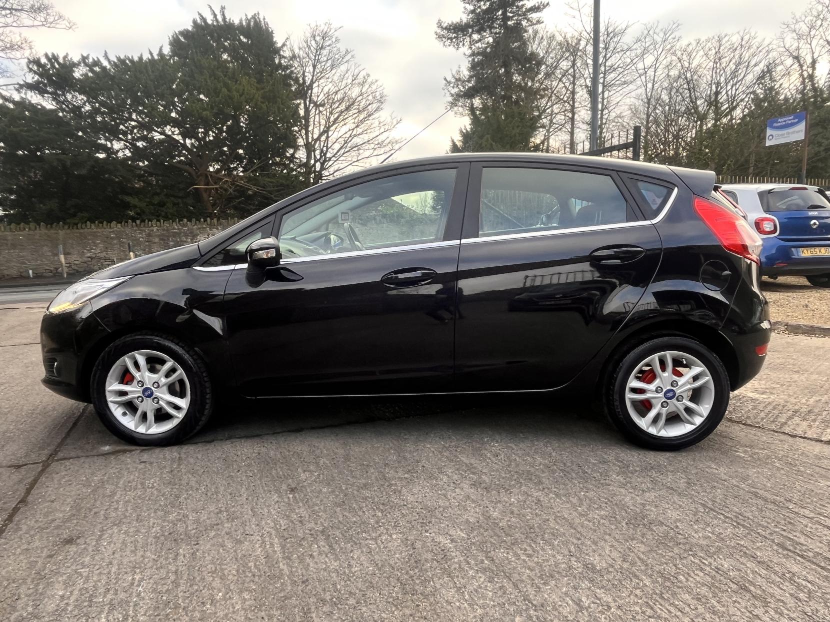 Ford Fiesta 1.0T EcoBoost Zetec Hatchback 5dr Petrol Manual Euro 6 (s/s) (100 ps)