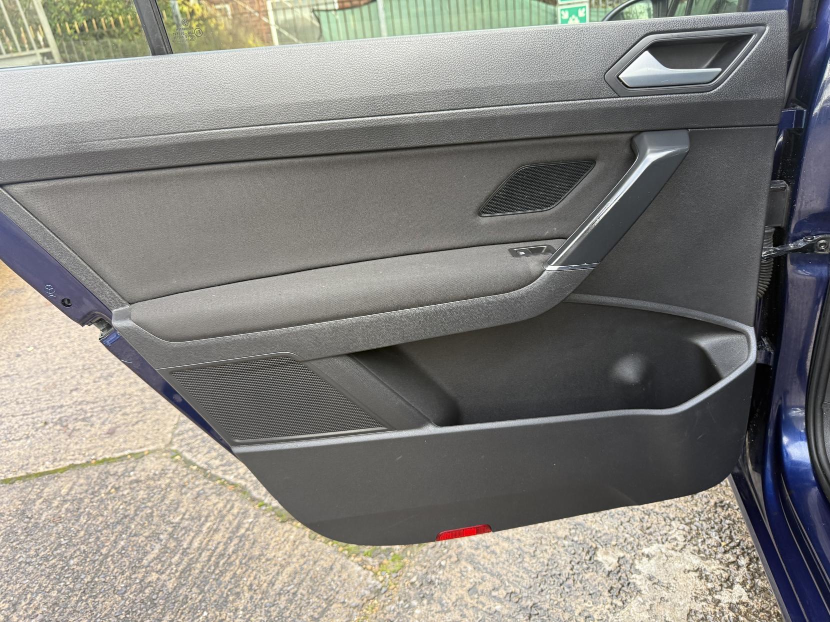 Volkswagen Touran 2.0 TDI SE MPV 5dr Diesel DSG Euro 6 (s/s) (150 ps)