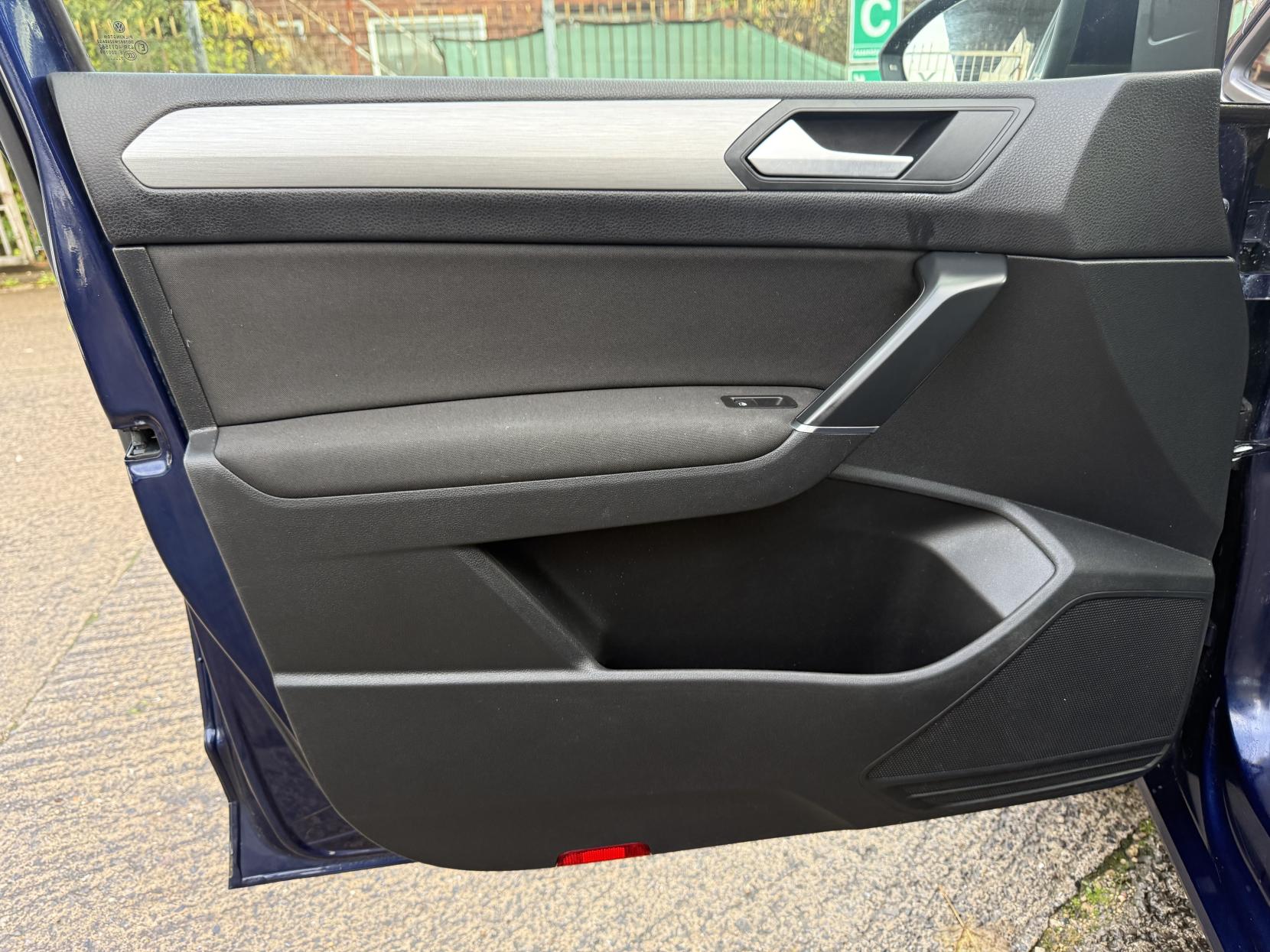 Volkswagen Touran 2.0 TDI SE MPV 5dr Diesel DSG Euro 6 (s/s) (150 ps)