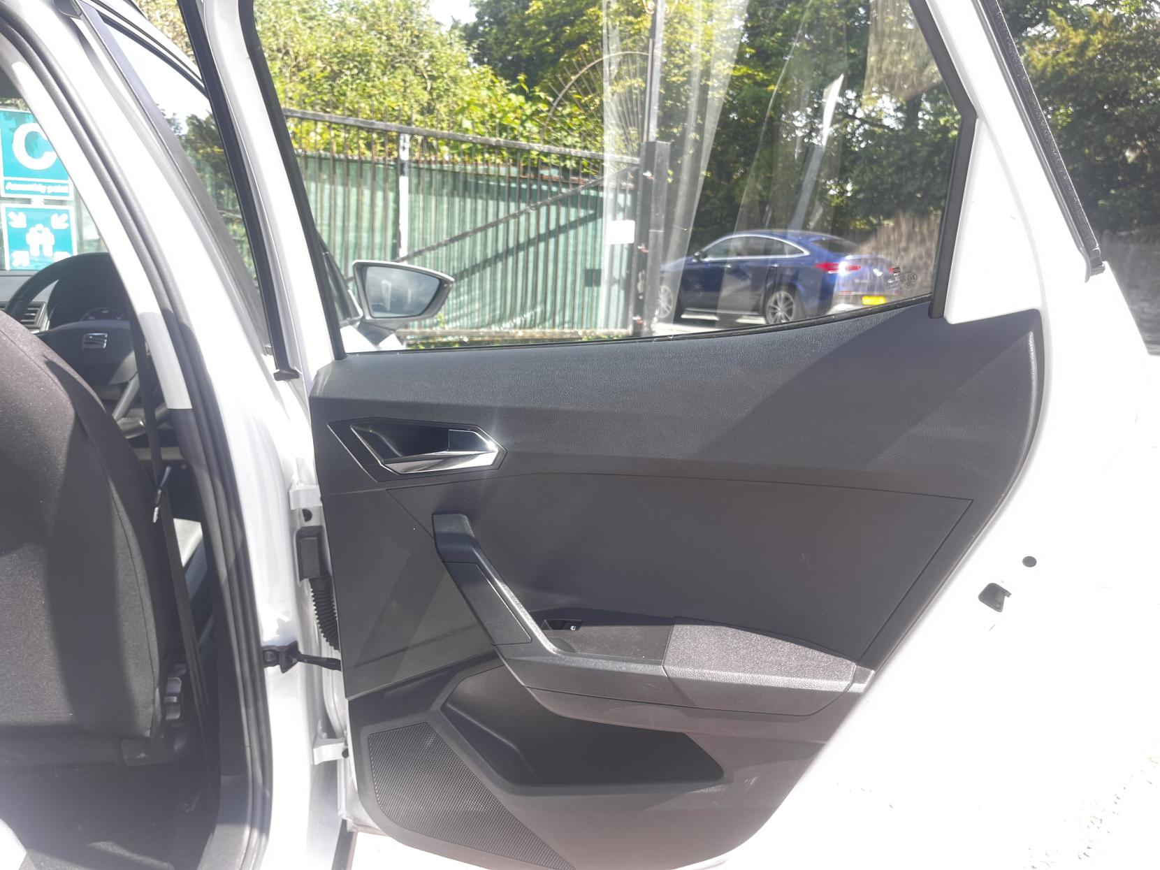 SEAT Arona 1.6 TDI SE Technology Lux SUV 5dr Diesel Manual Euro 6 (s/s) (115 ps)