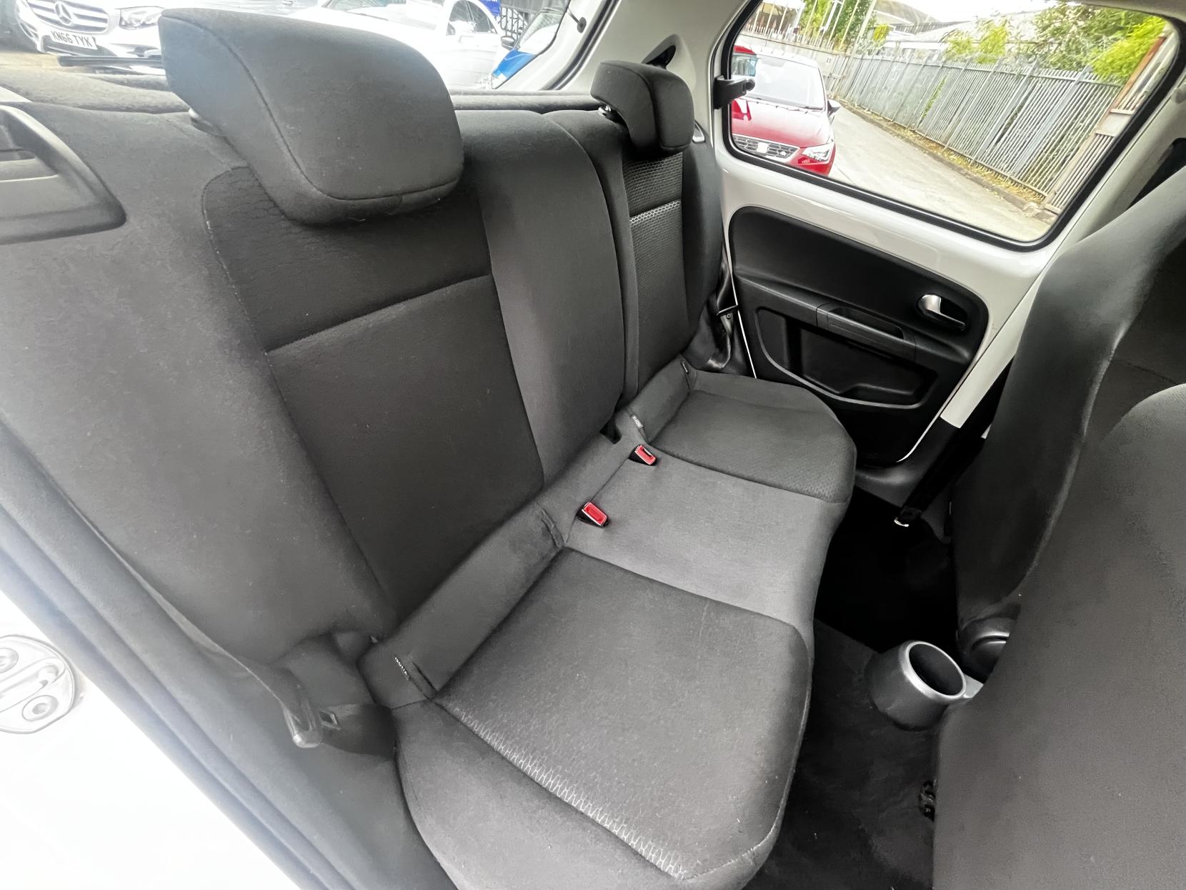 SEAT Mii 1.0 12v Toca Hatchback 5dr Petrol Manual Euro 5 (60 ps)