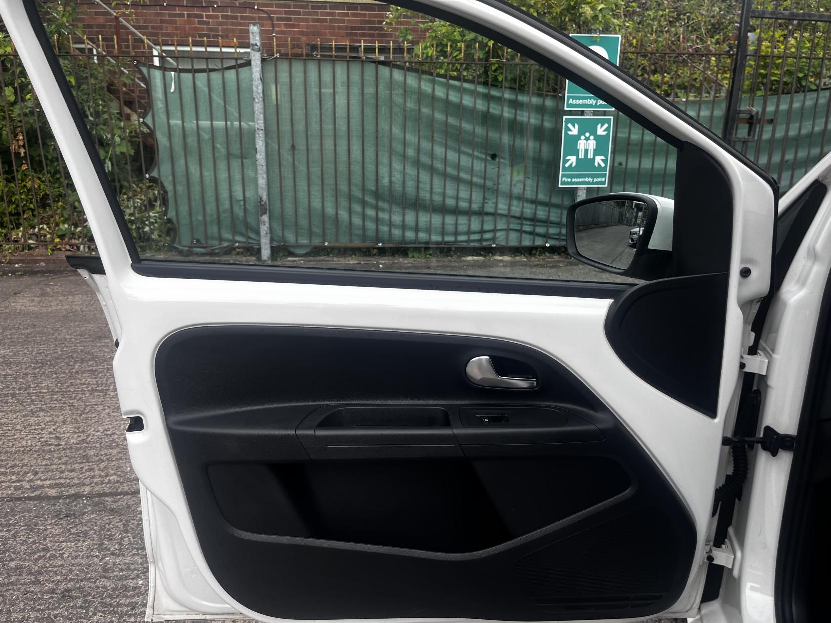 SEAT Mii 1.0 12v Toca Hatchback 5dr Petrol Manual Euro 5 (60 ps)