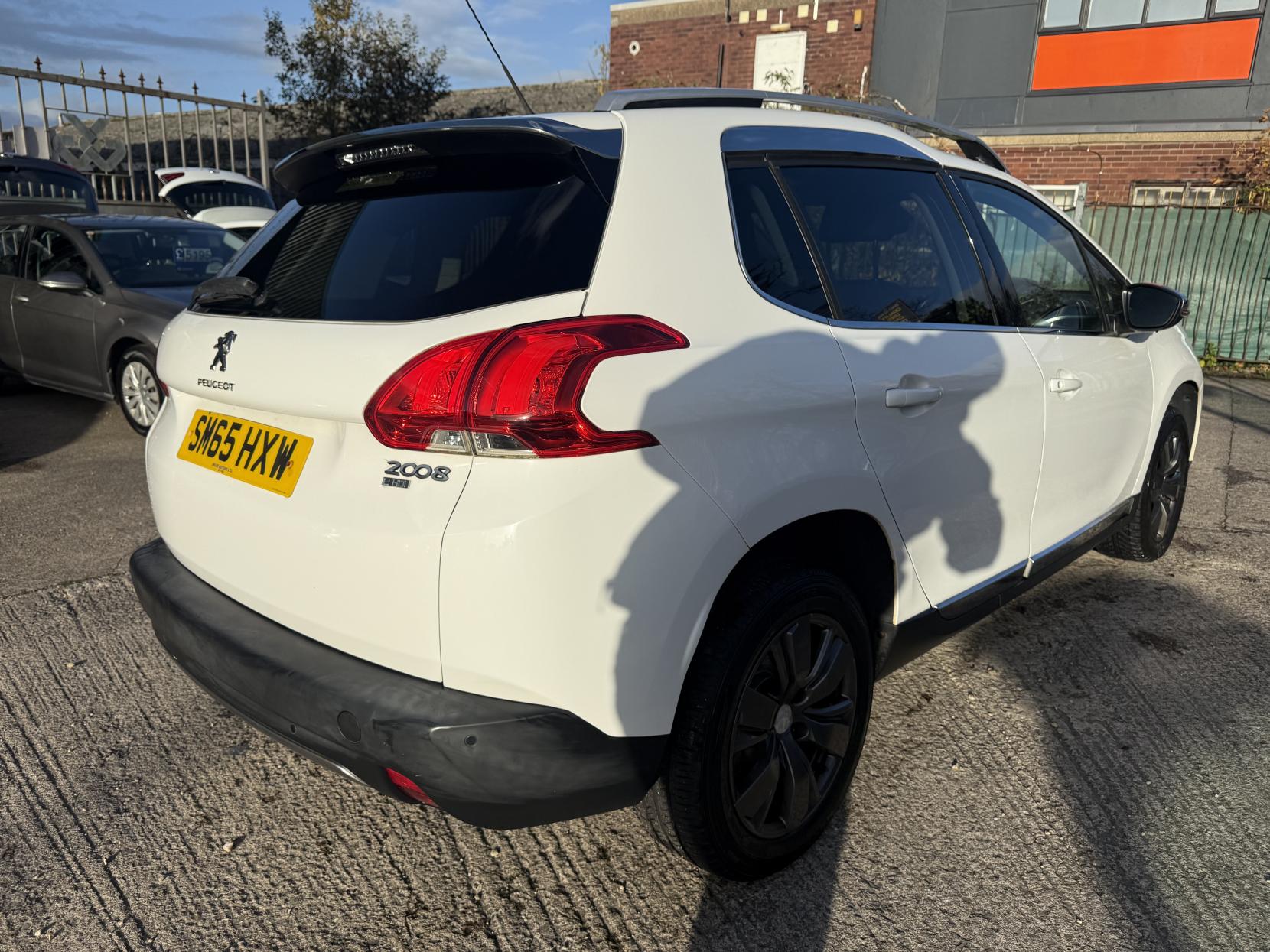 Peugeot 2008 1.6 e-HDi Allure SUV 5dr Diesel Manual Euro 5 (s/s) (92 ps)