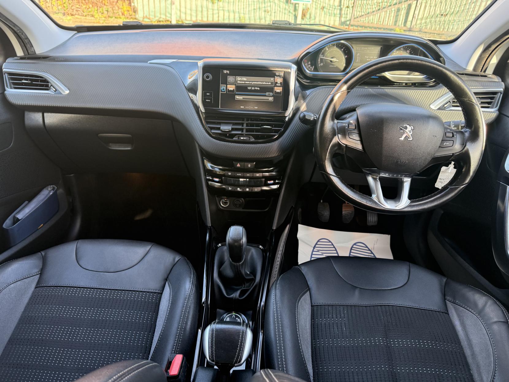 Peugeot 2008 1.6 e-HDi Allure SUV 5dr Diesel Manual Euro 5 (s/s) (92 ps)