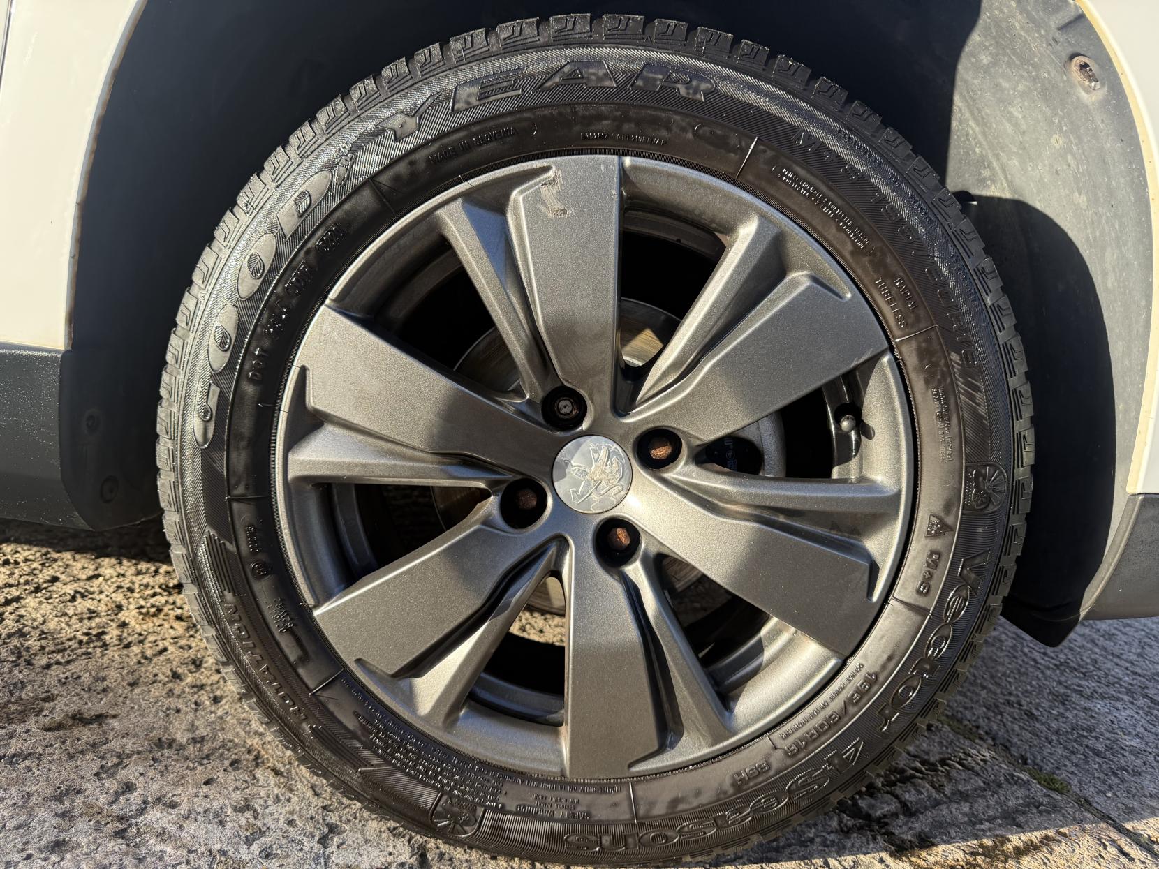 Peugeot 2008 1.6 e-HDi Allure SUV 5dr Diesel Manual Euro 5 (s/s) (92 ps)