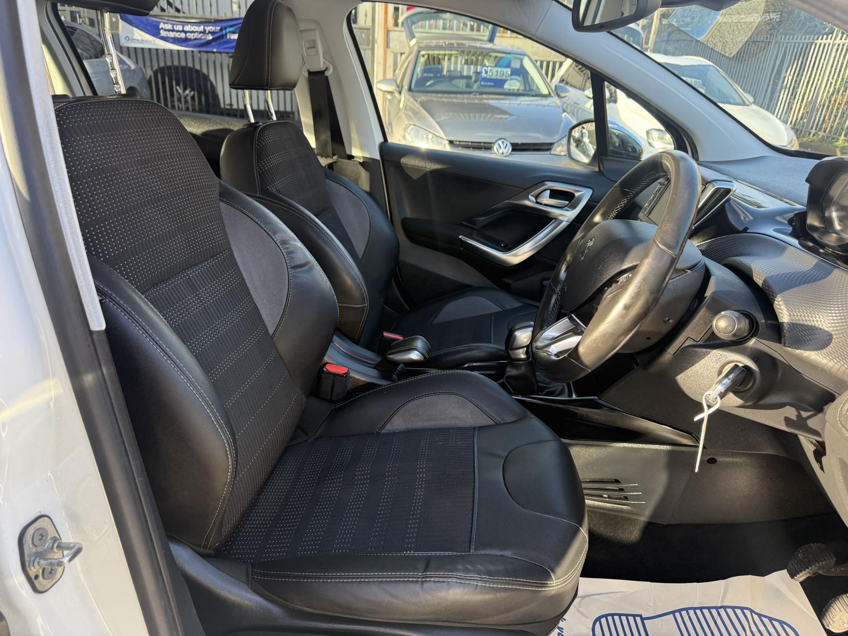 Peugeot 2008 1.6 e-HDi Allure SUV 5dr Diesel Manual Euro 5 (s/s) (92 ps)