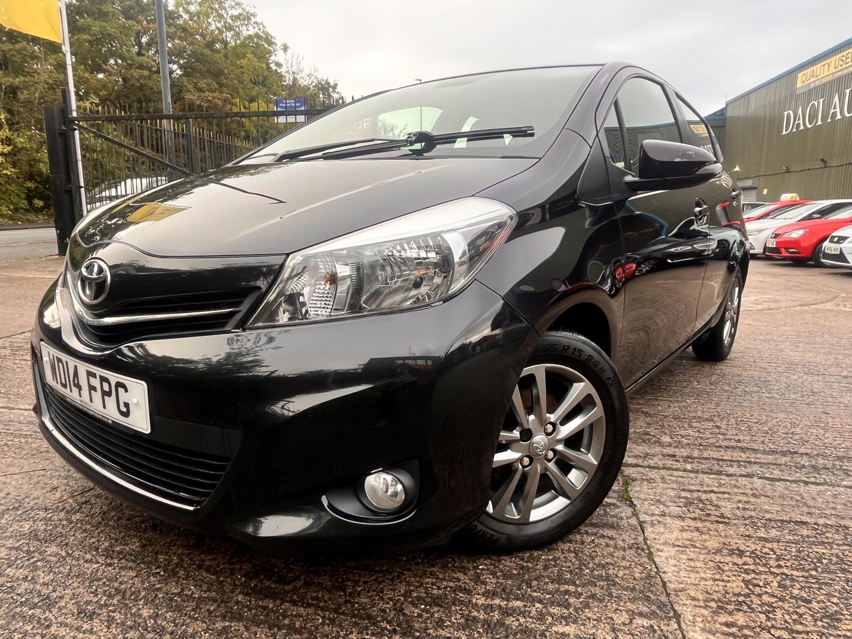 Toyota Yaris 1.33 Dual VVT-i Icon Plus Hatchback 5dr Petrol Manual Euro 5 (99 ps)