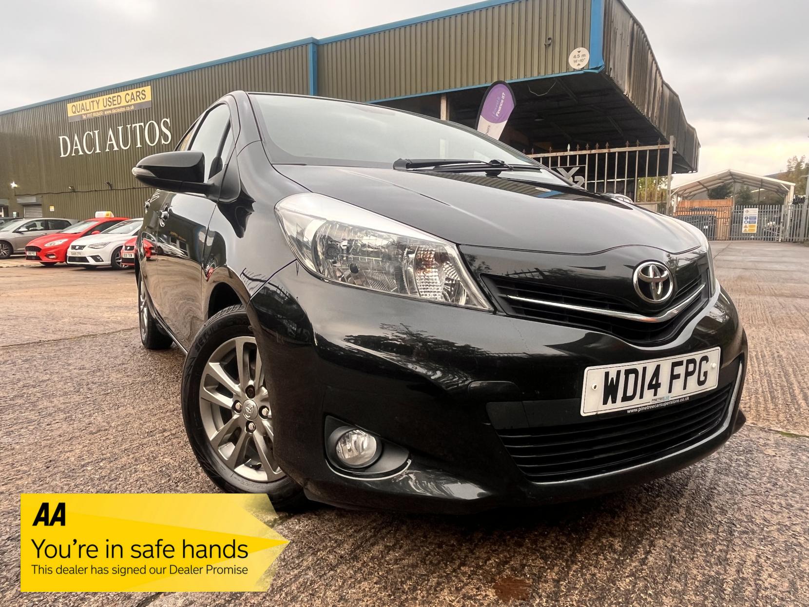 Toyota Yaris 1.33 Dual VVT-i Icon Plus Hatchback 5dr Petrol Manual Euro 5 (99 ps)