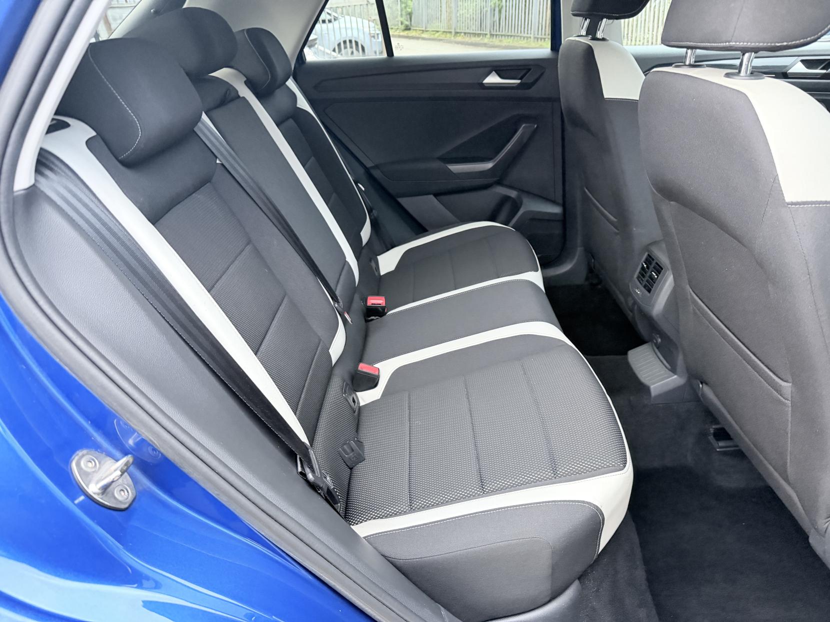 Volkswagen T-Roc 2.0 TSI SEL SUV 5dr Petrol DSG 4Motion Euro 6 (s/s) (190 ps)