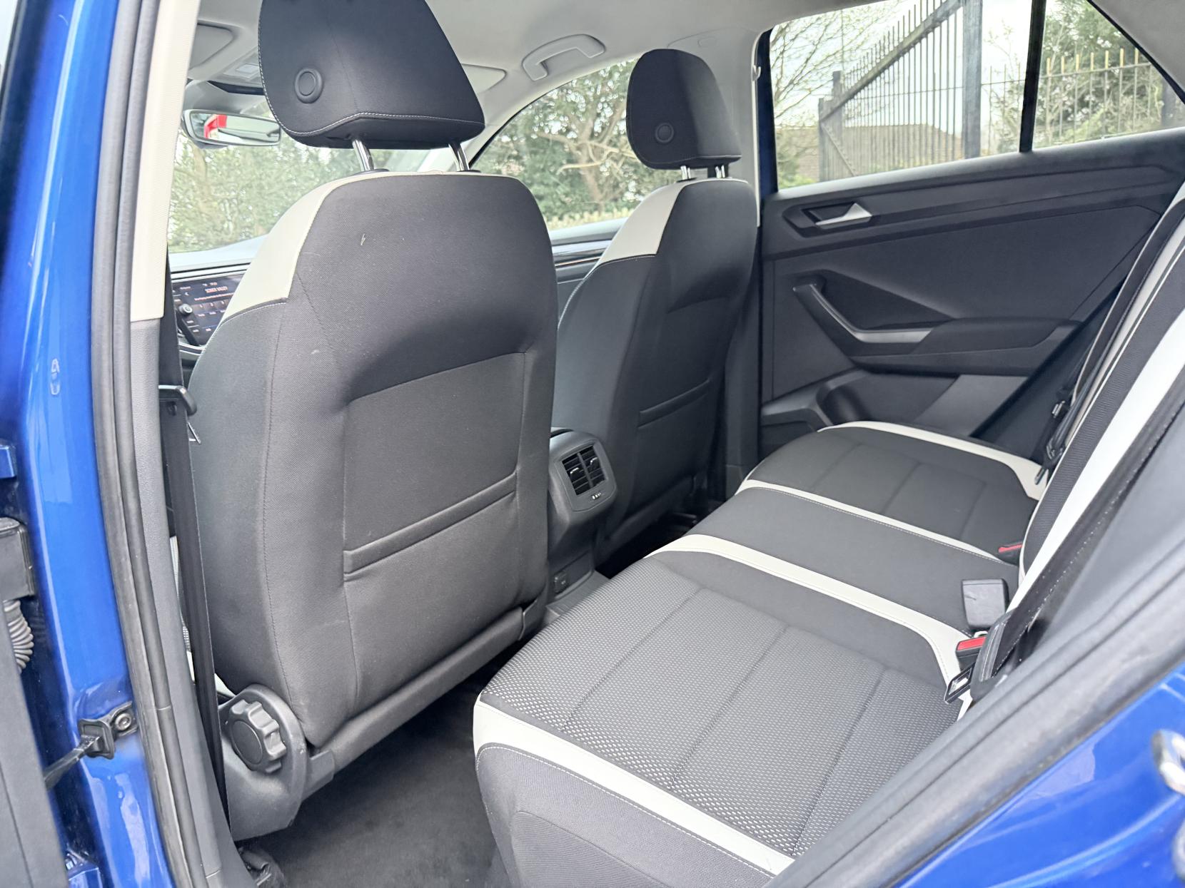 Volkswagen T-Roc 2.0 TSI SEL SUV 5dr Petrol DSG 4Motion Euro 6 (s/s) (190 ps)