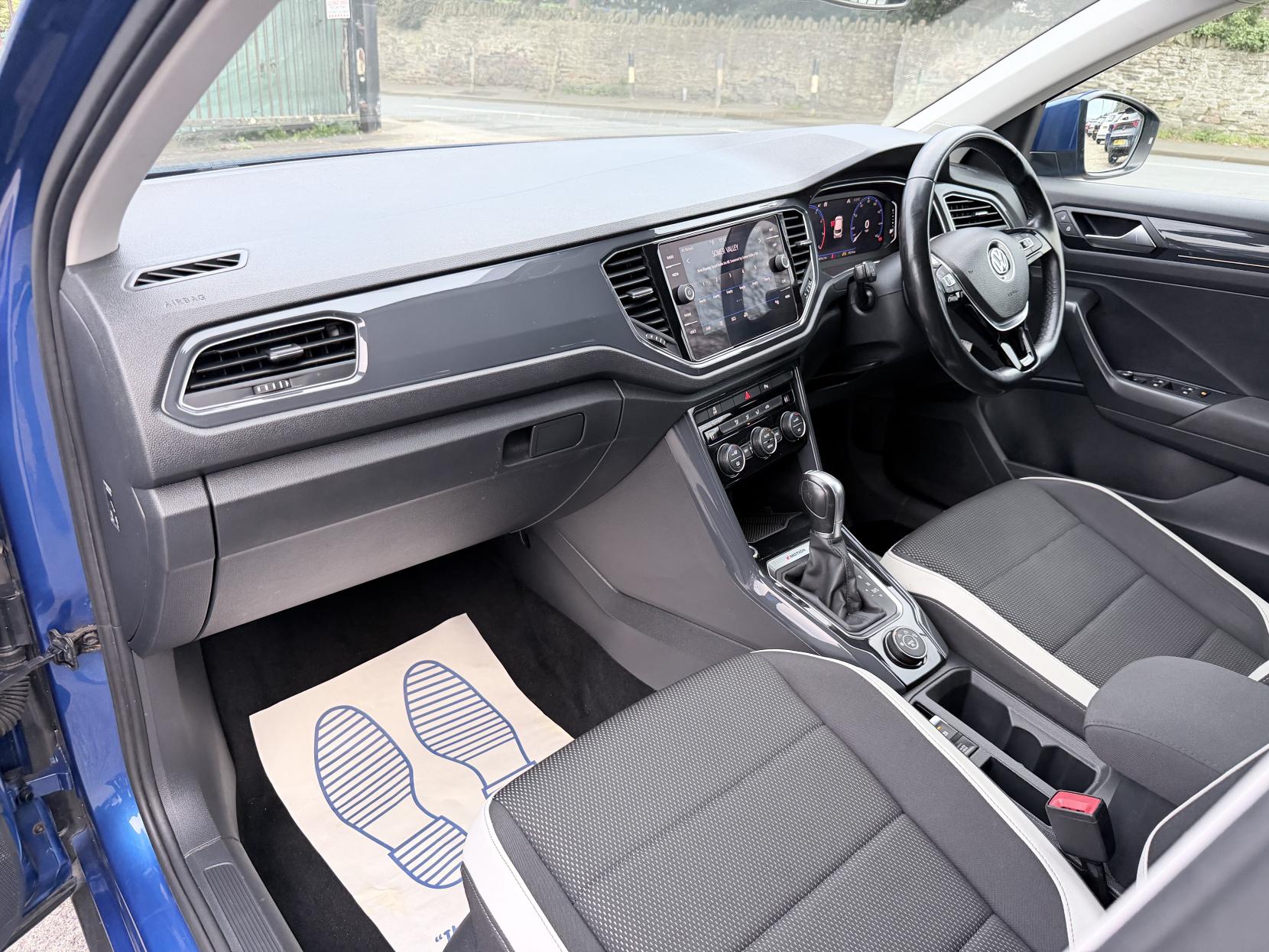 Volkswagen T-Roc 2.0 TSI SEL SUV 5dr Petrol DSG 4Motion Euro 6 (s/s) (190 ps)