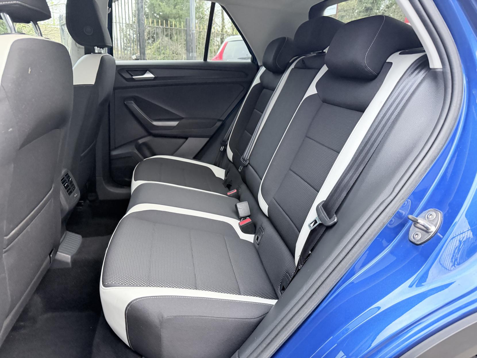 Volkswagen T-Roc 2.0 TSI SEL SUV 5dr Petrol DSG 4Motion Euro 6 (s/s) (190 ps)