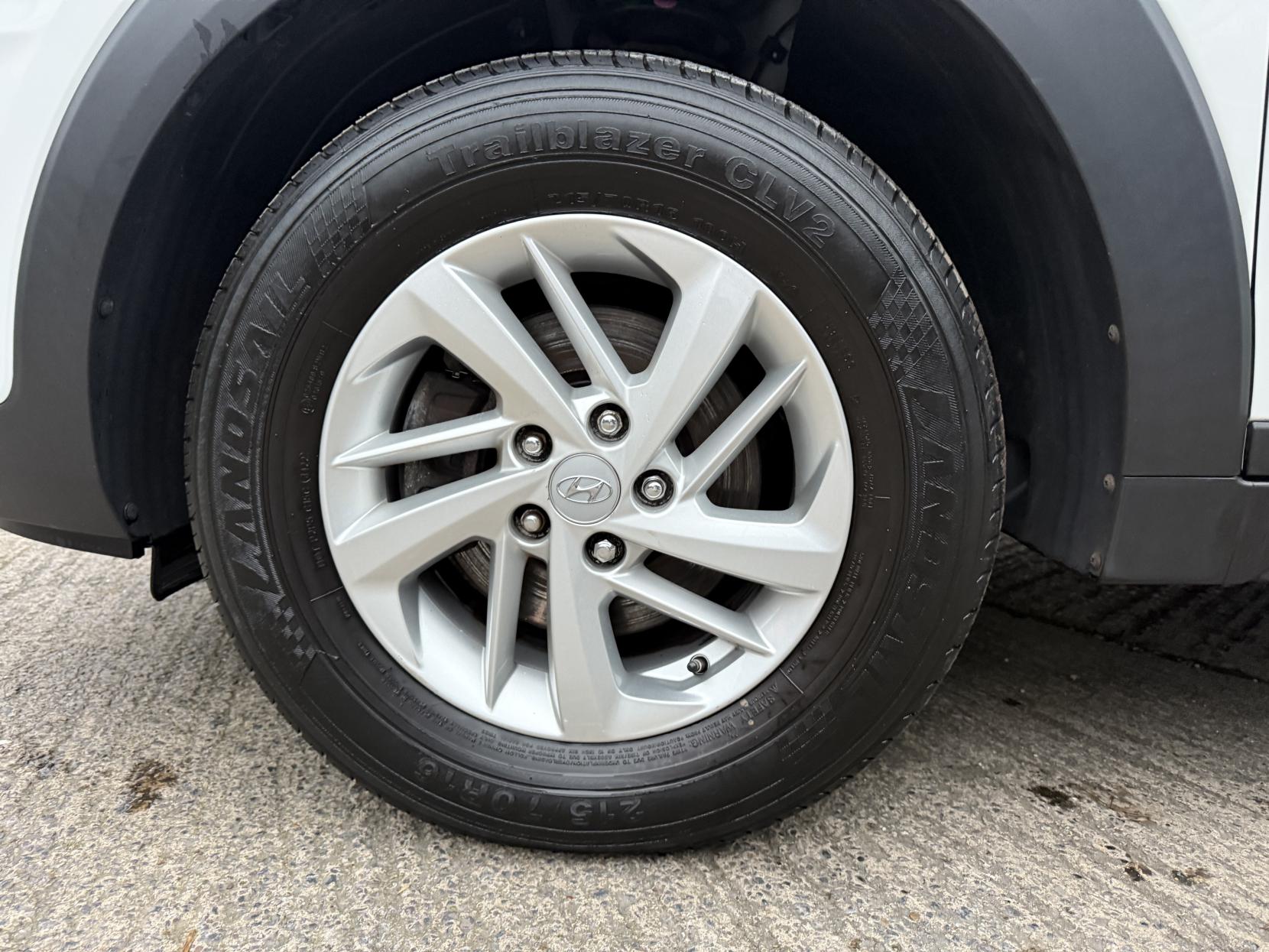 Hyundai TUCSON 1.6 GDi S Connect SUV 5dr Petrol Manual Euro 6 (s/s) (132 ps)