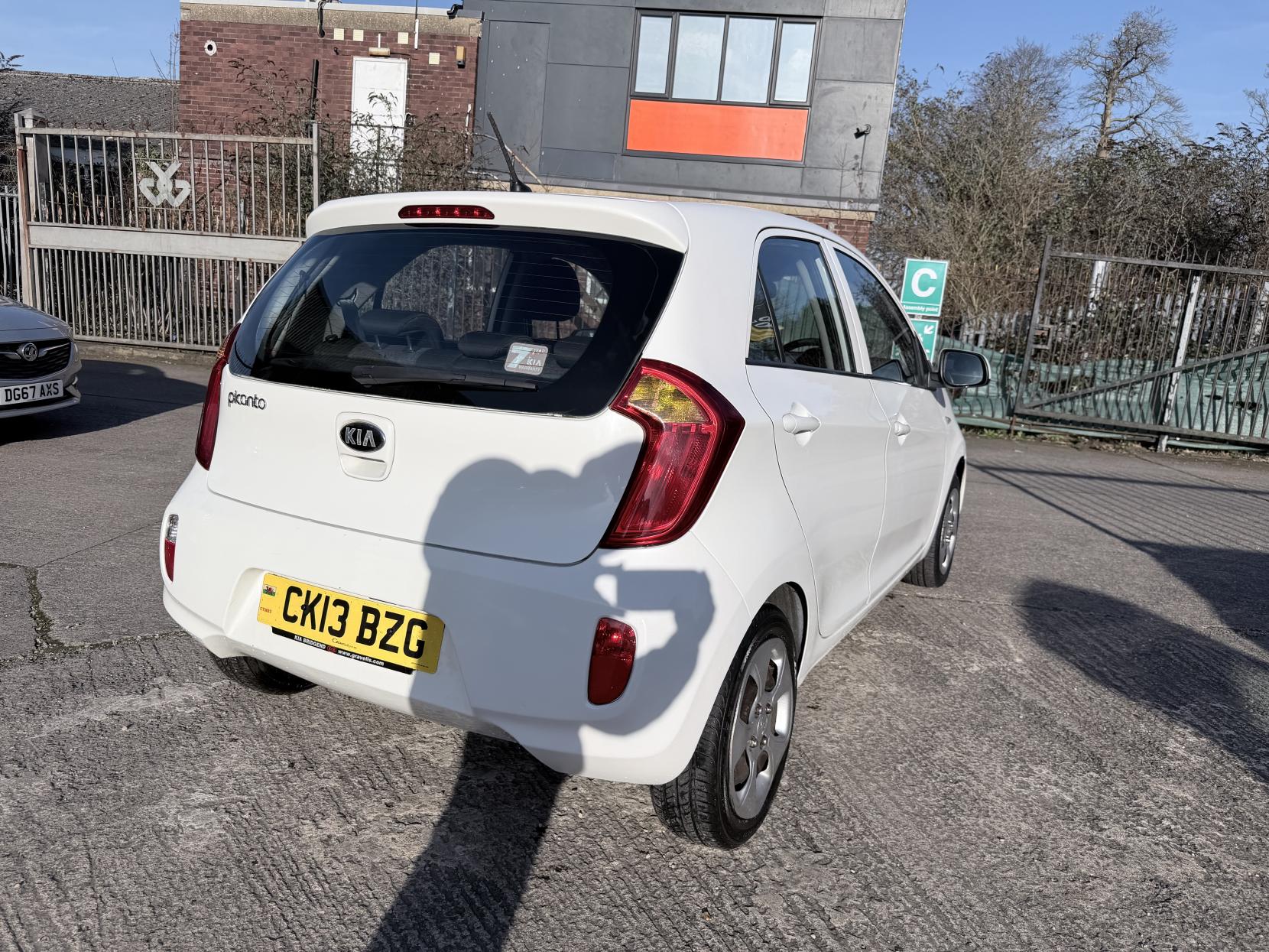 Kia Picanto 1.0 1 Hatchback 5dr Petrol Manual Euro 5 (68 bhp)